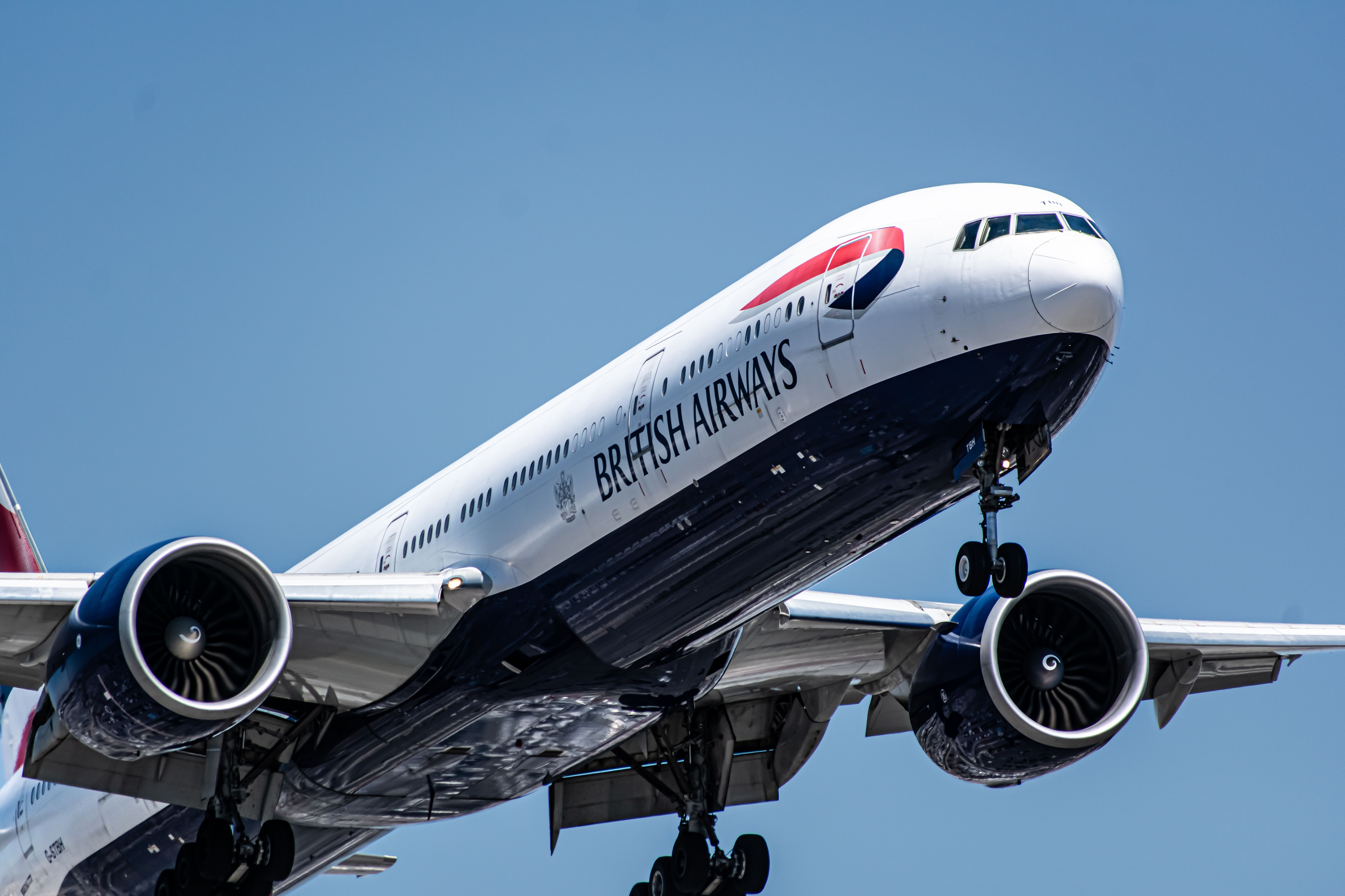 British Airways Boeing 777 landing at LAX