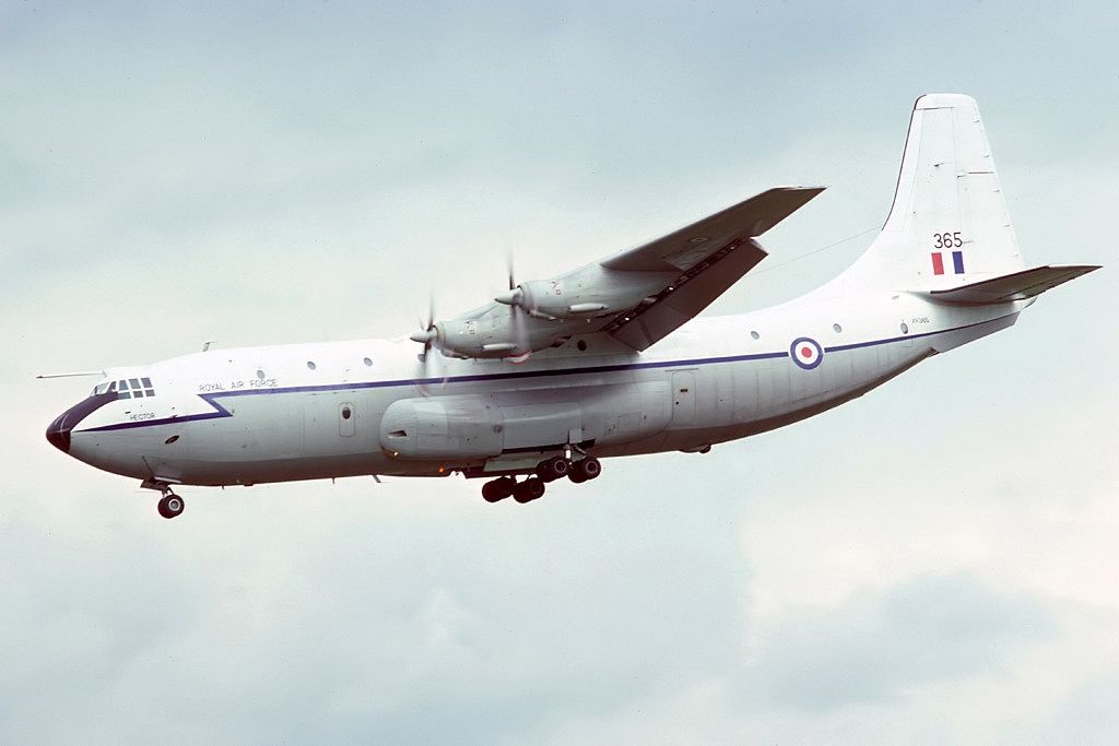 An RAF Short SC-5 Belfast C1 flying in the sky.
