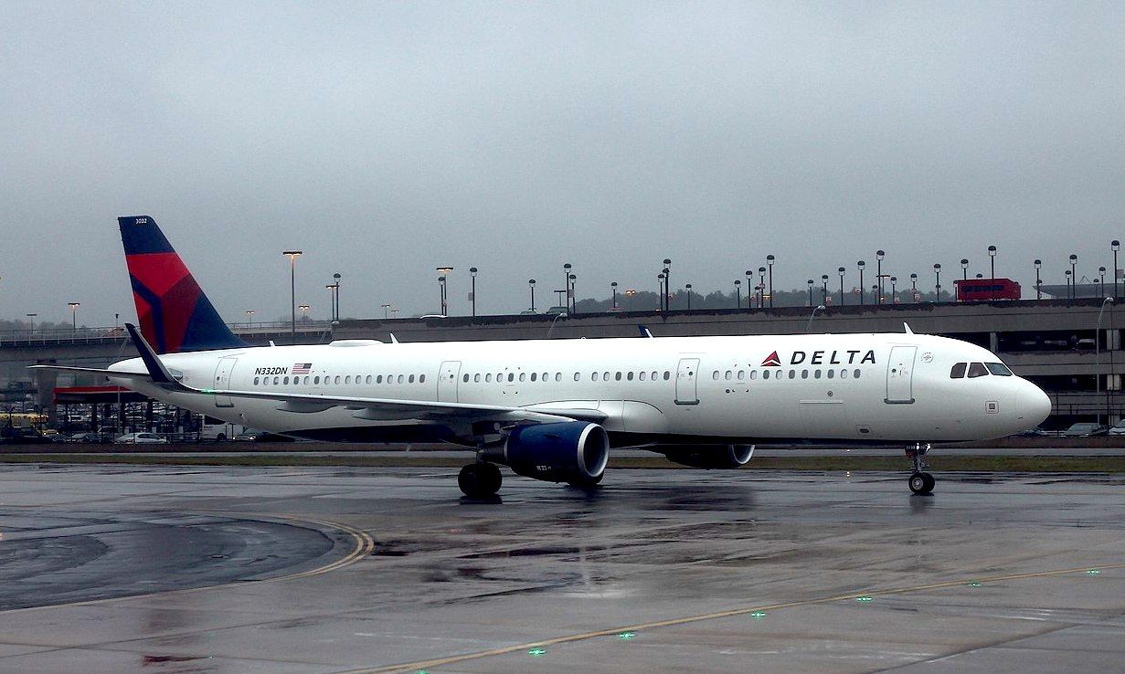 Delta_N332DN_Airbus A321 Atlanta 
