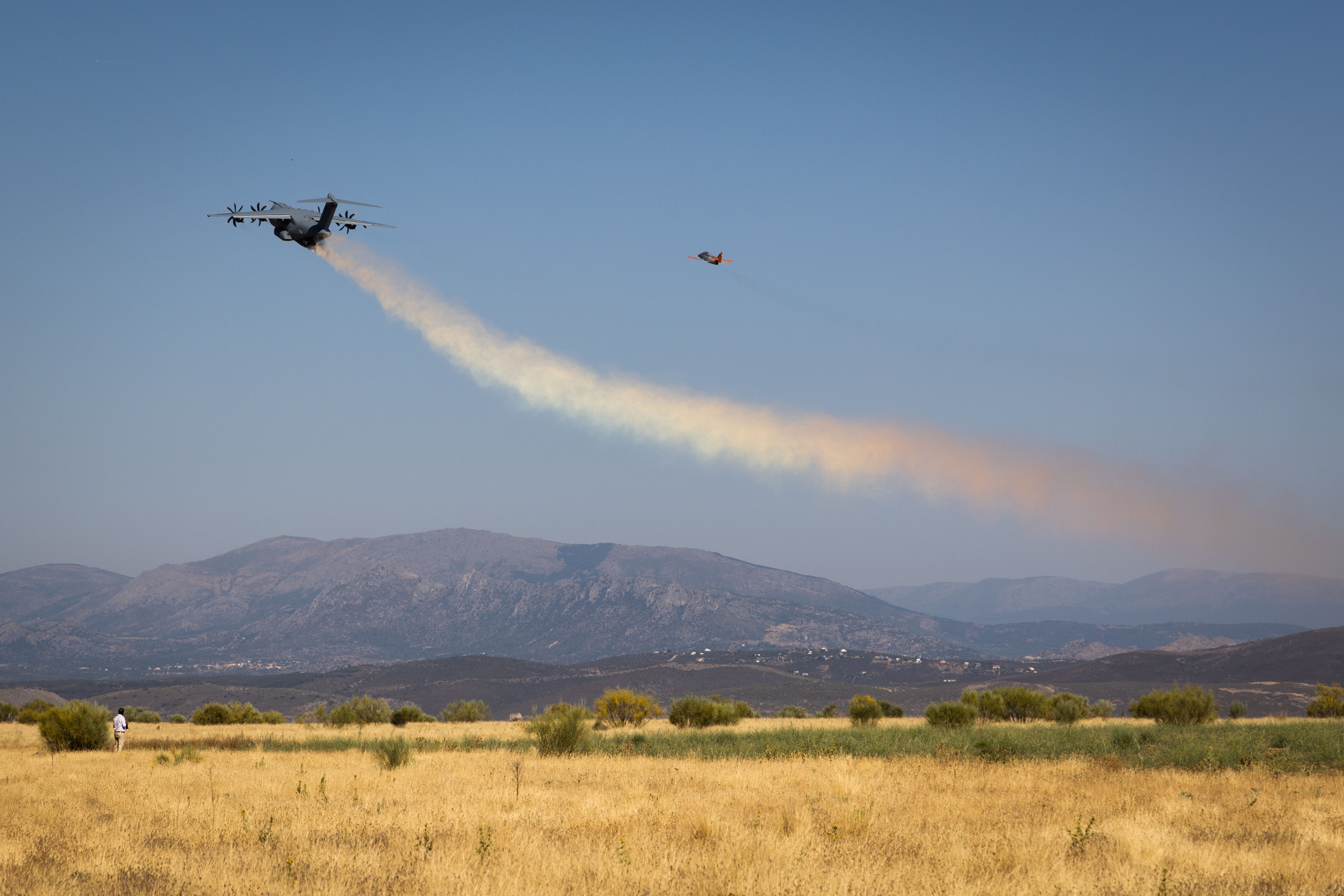 Airbus A400M successfully tests firefighting kit (1)