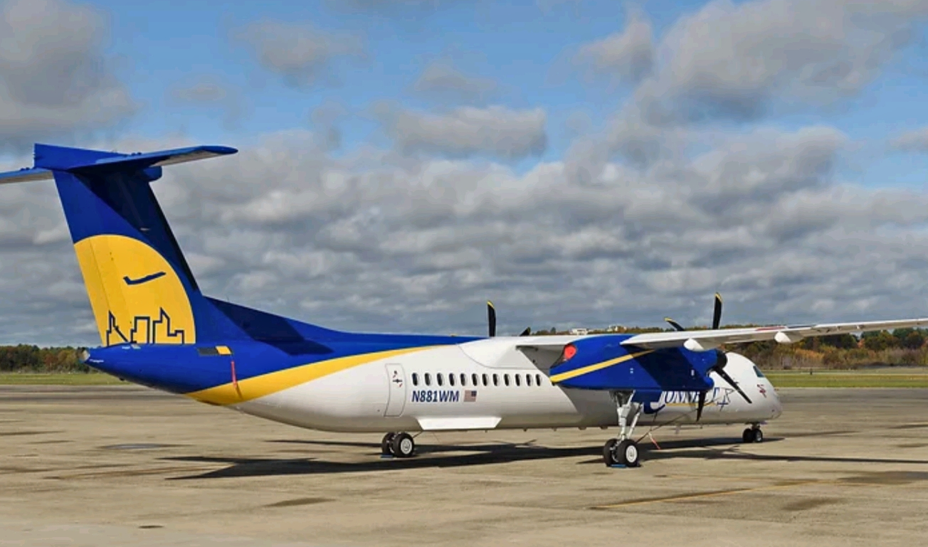 Connect Airlines Dash 8-400