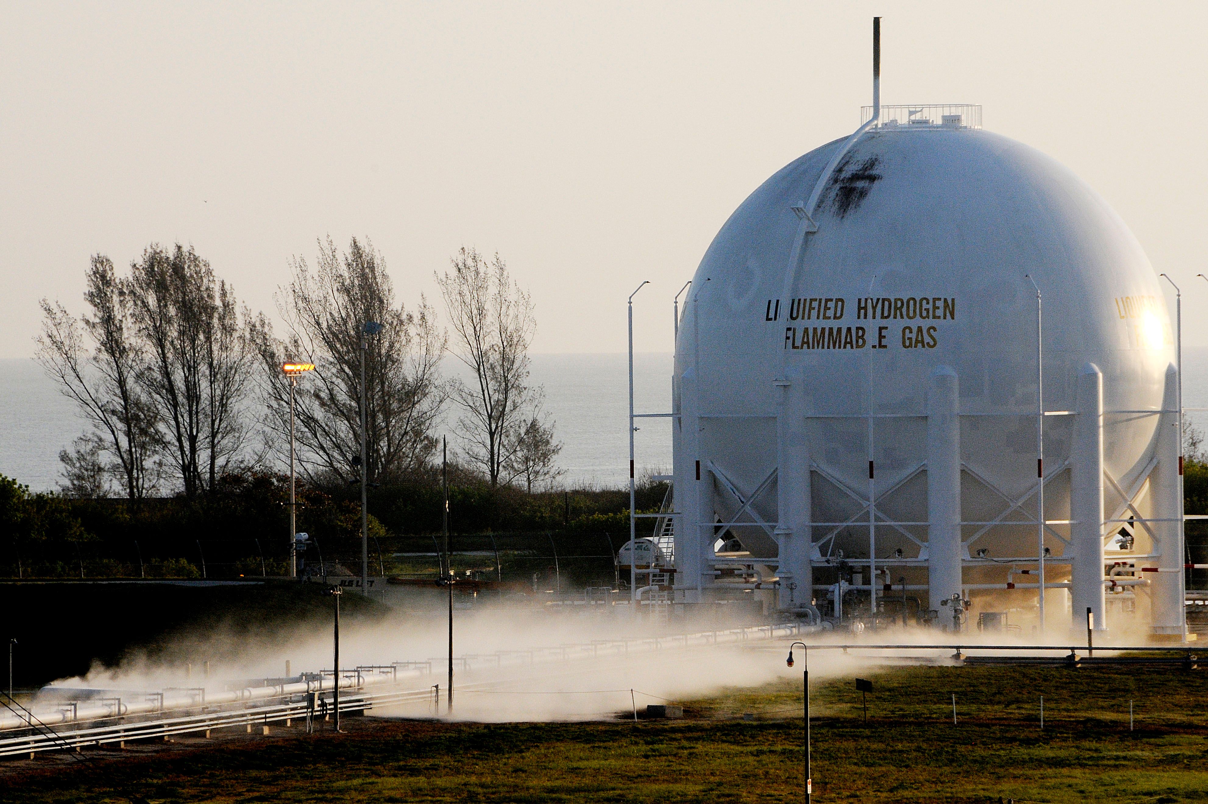 Liquid Hydrogen Tank at Kennedy Space Center