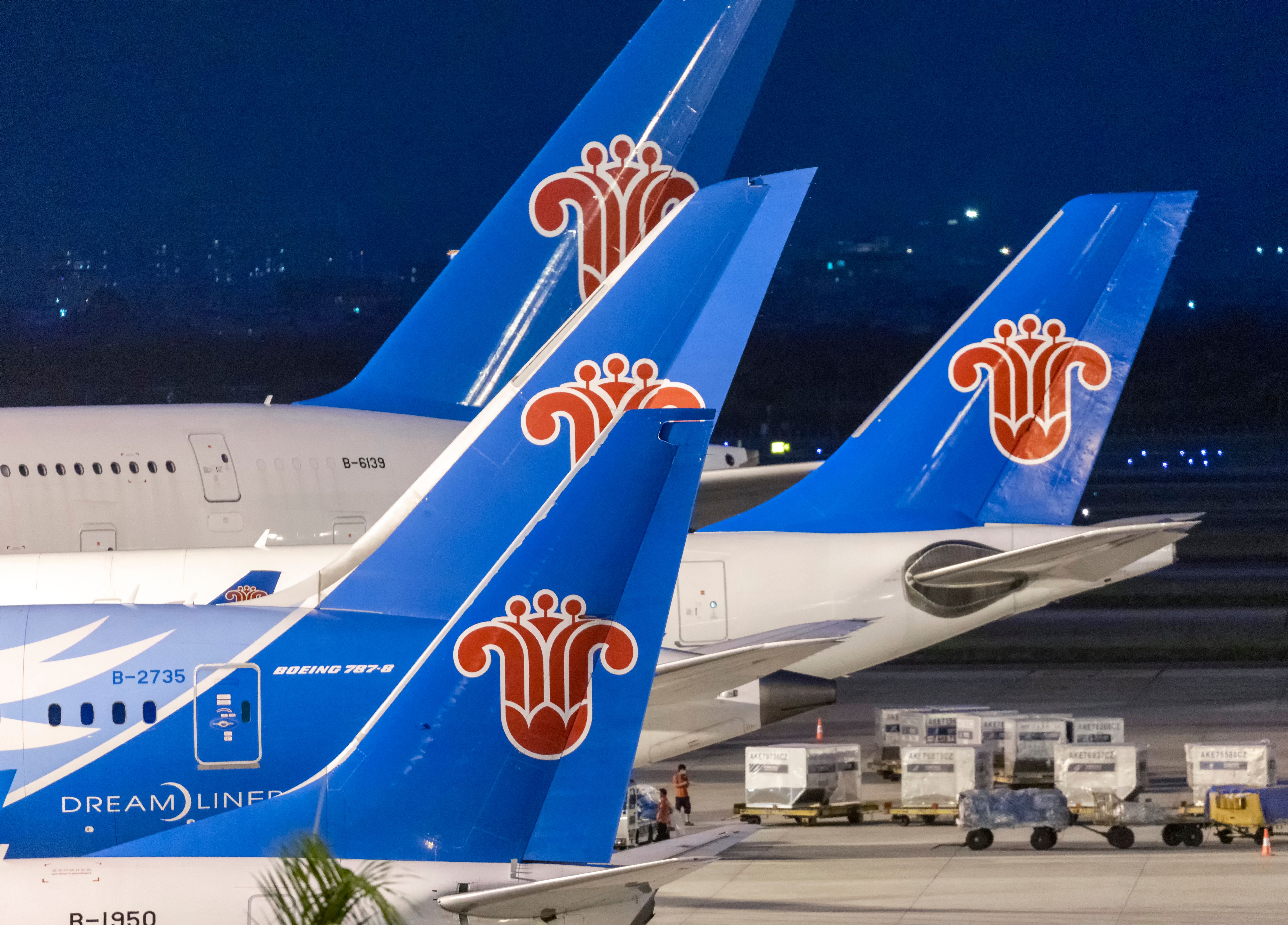 China SOuthern Aircraft Tails