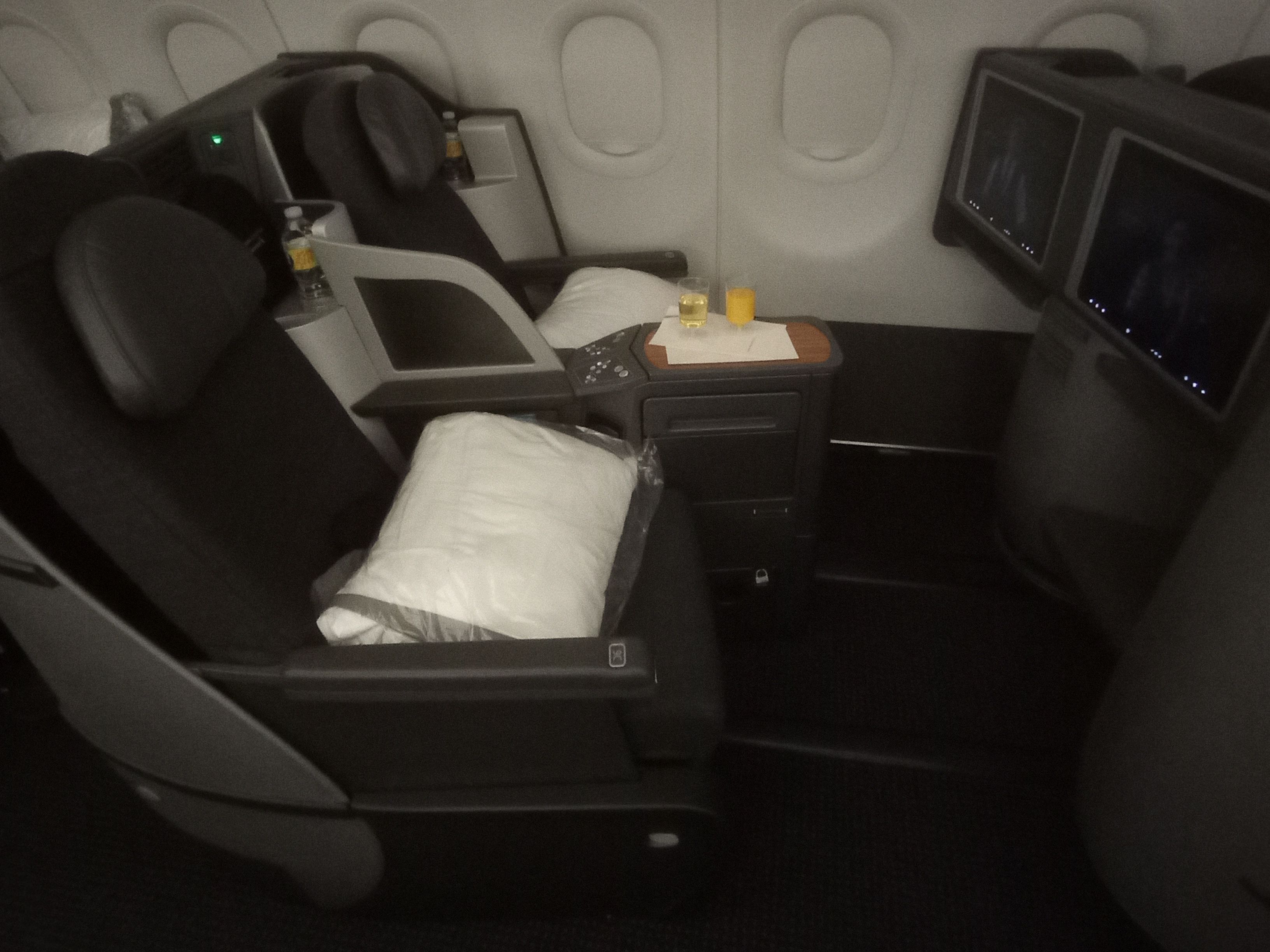 Trip Report: American Airlines Airbus A321T Business Class New York JFK ...