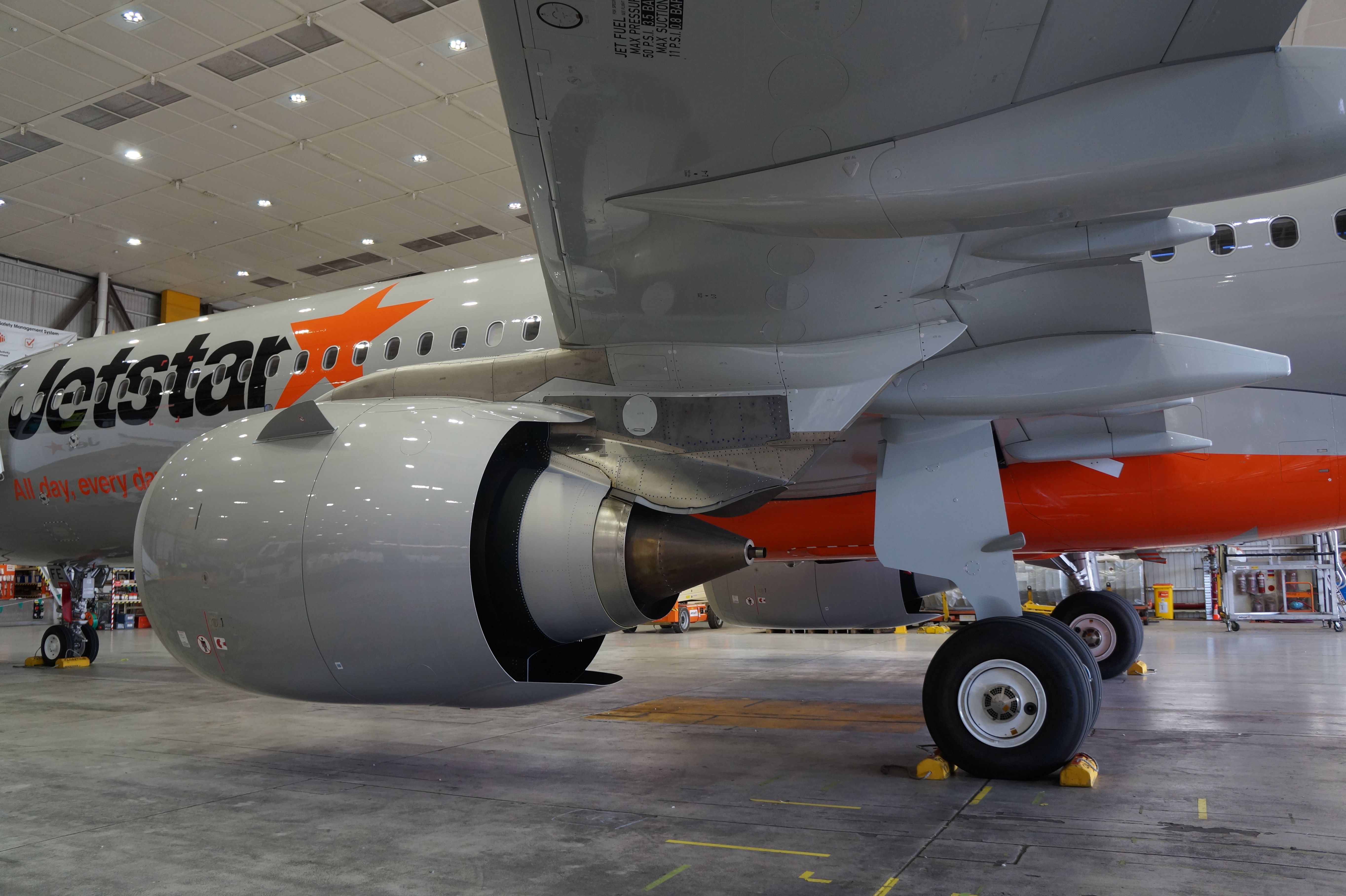 Jetstar A321LR VH-OFE