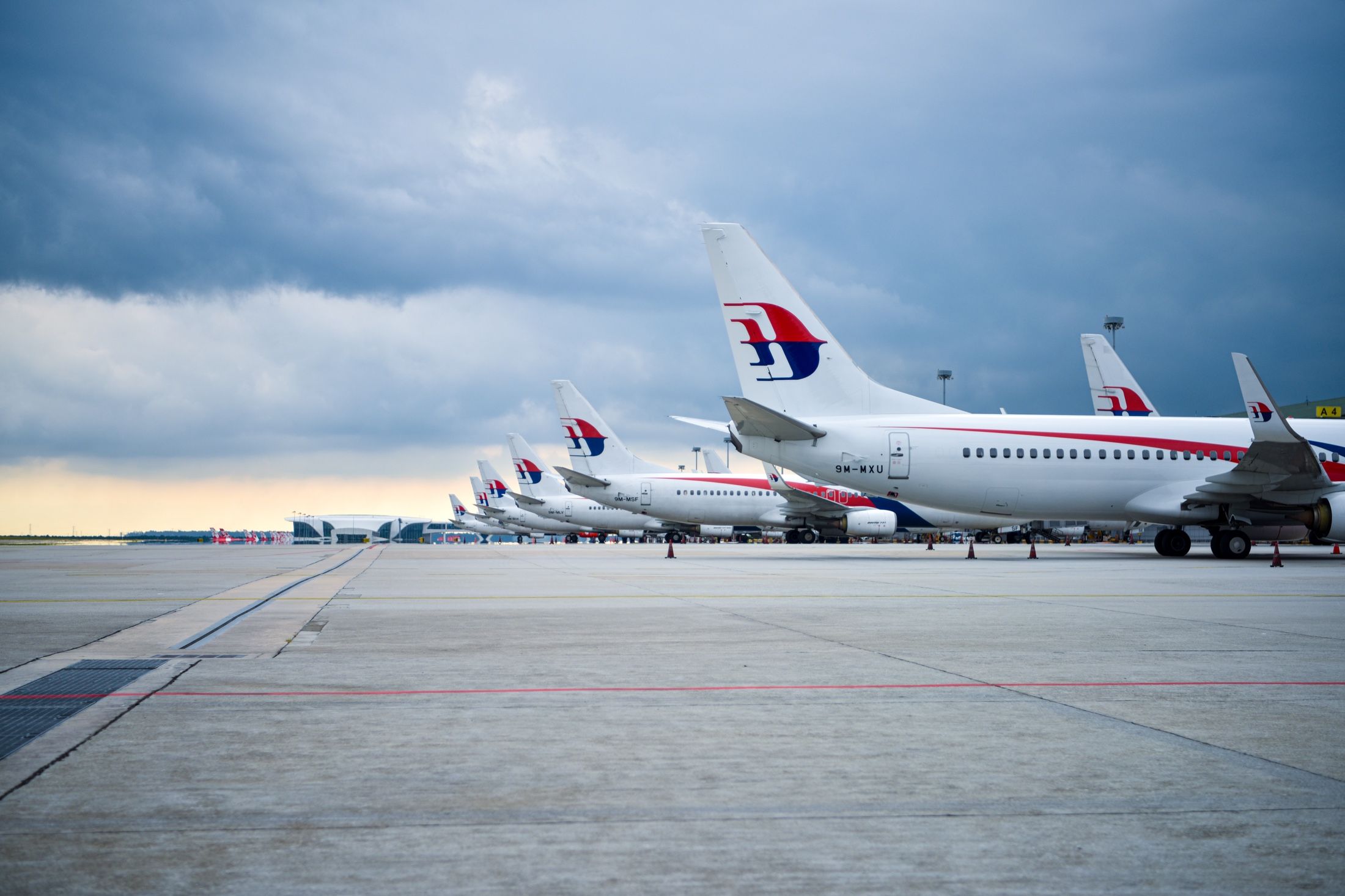 Malaysia-Airlines Boeing 737 parked