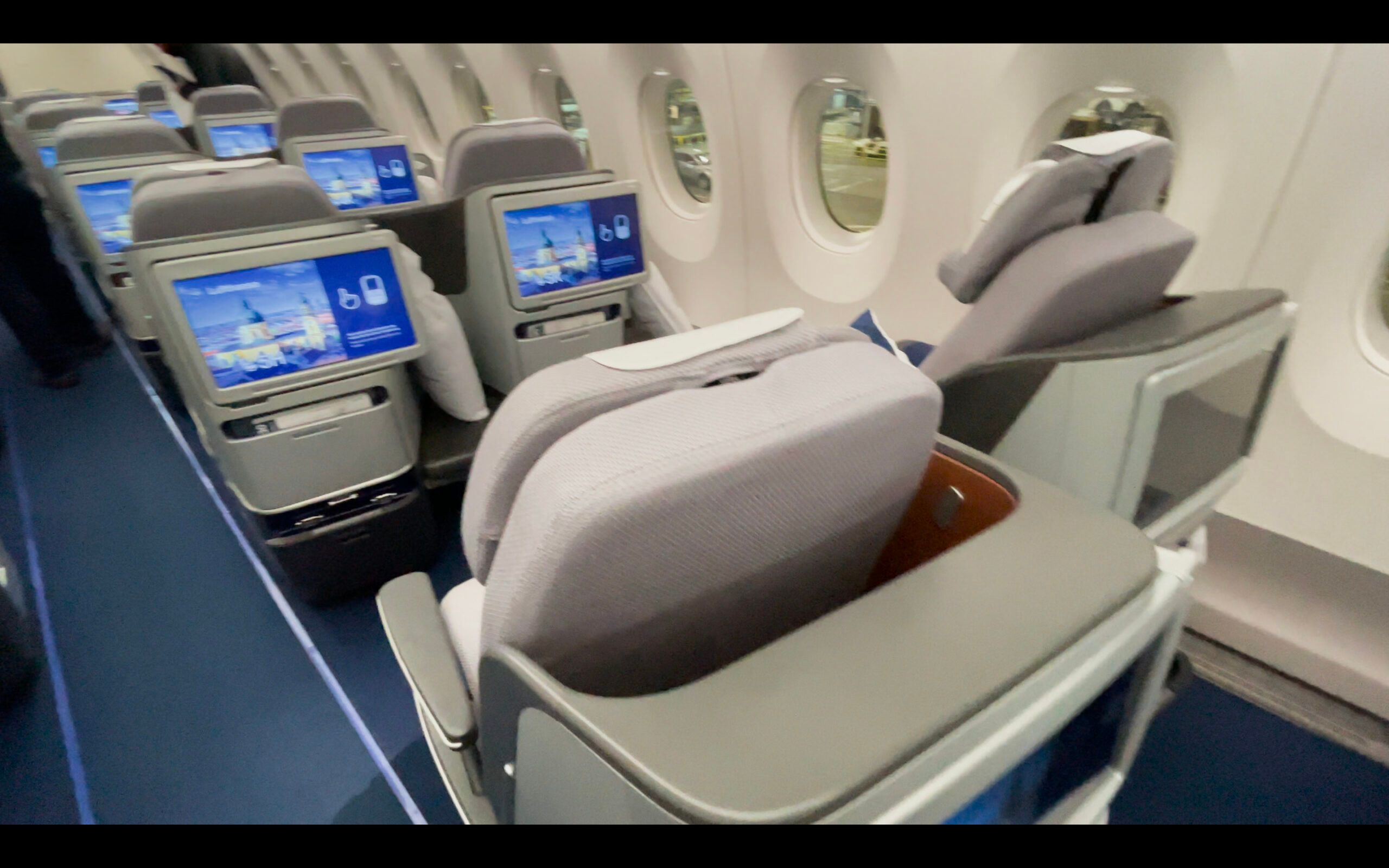 Flight Review: Lufthansa Business Class - Airbus A350 - San Francisco ...