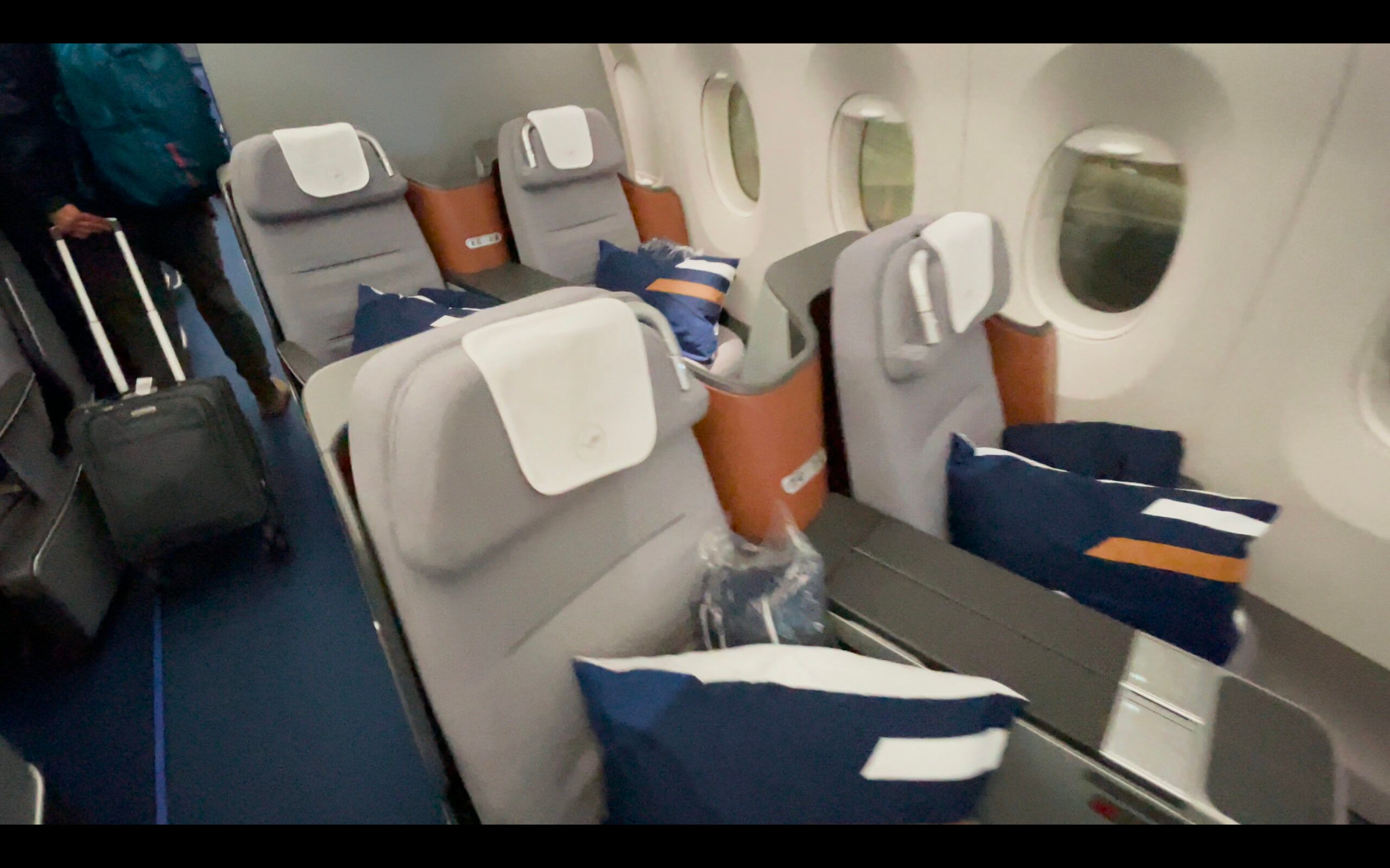 Flight Review: Lufthansa Business Class - Airbus A350 - San Francisco ...