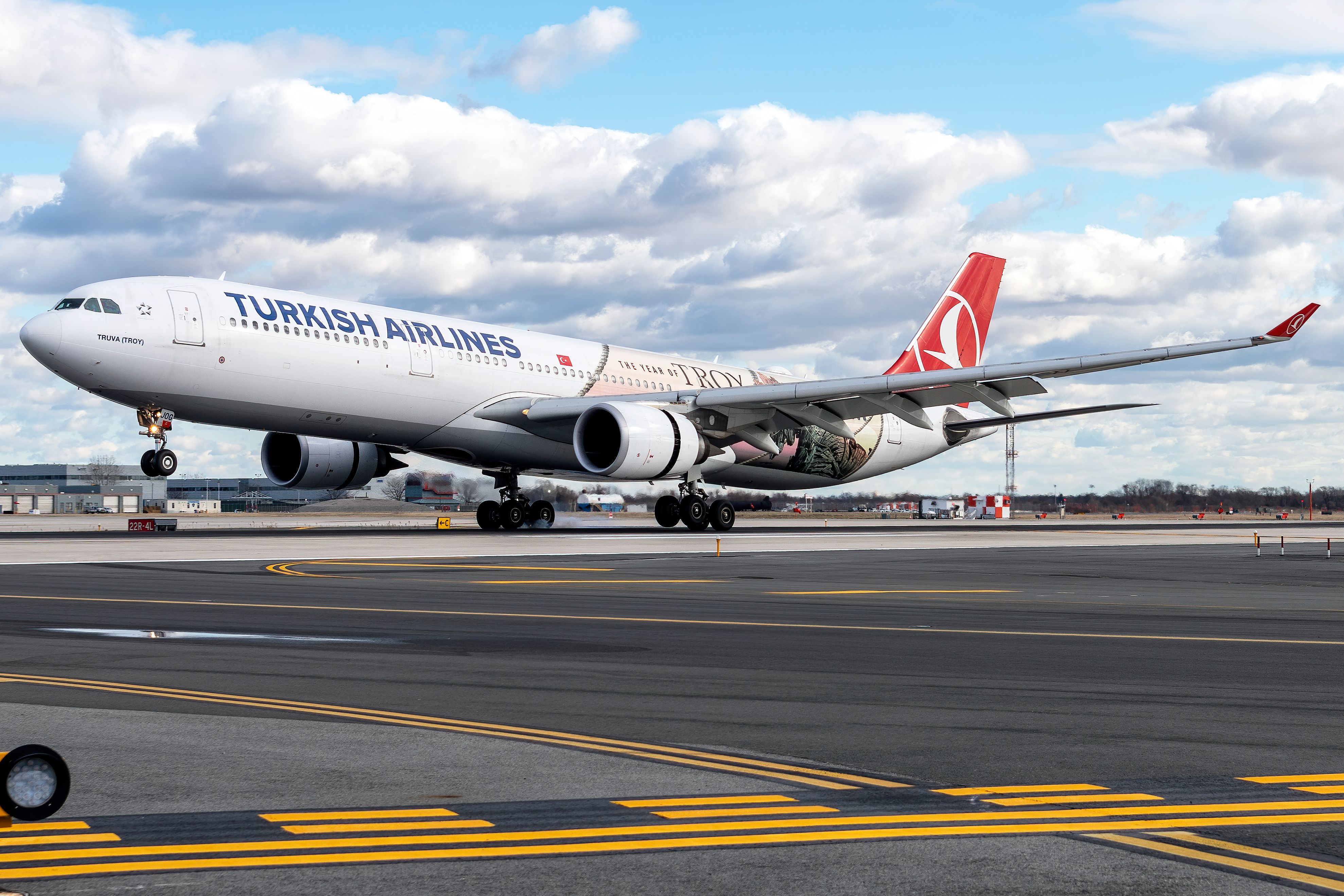 Turkish Airlines Airbus A330-303 TC-JOG