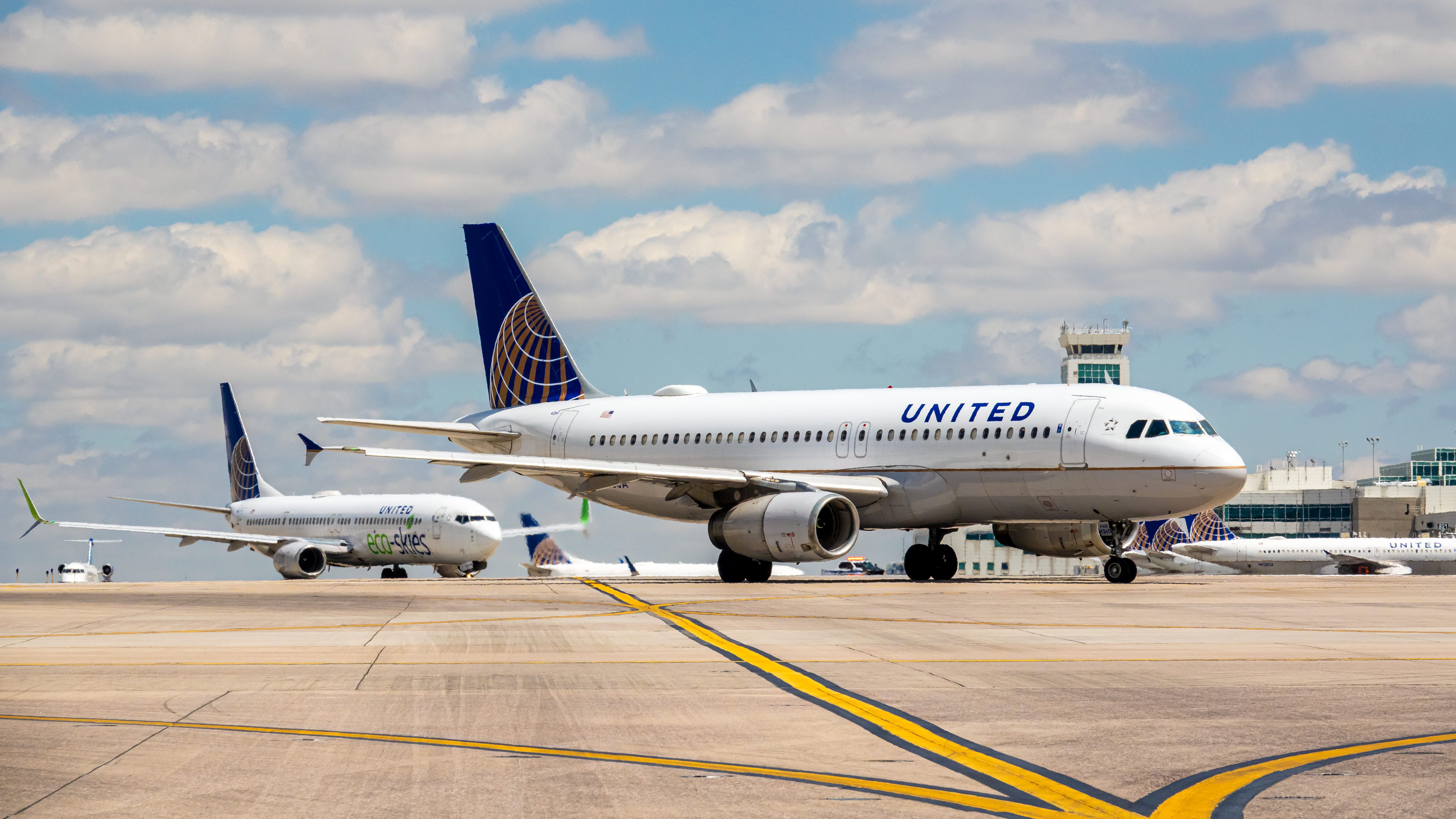US Airlines Commit To Taking Better Care Of Delayed Passengers When At ...