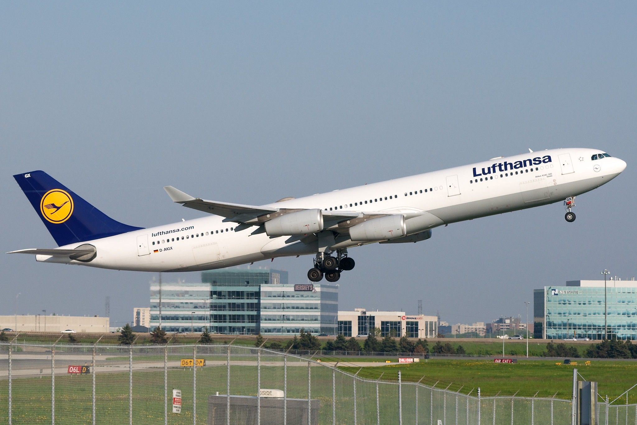 A Lufthansa Airbus A340-300 just after take off.