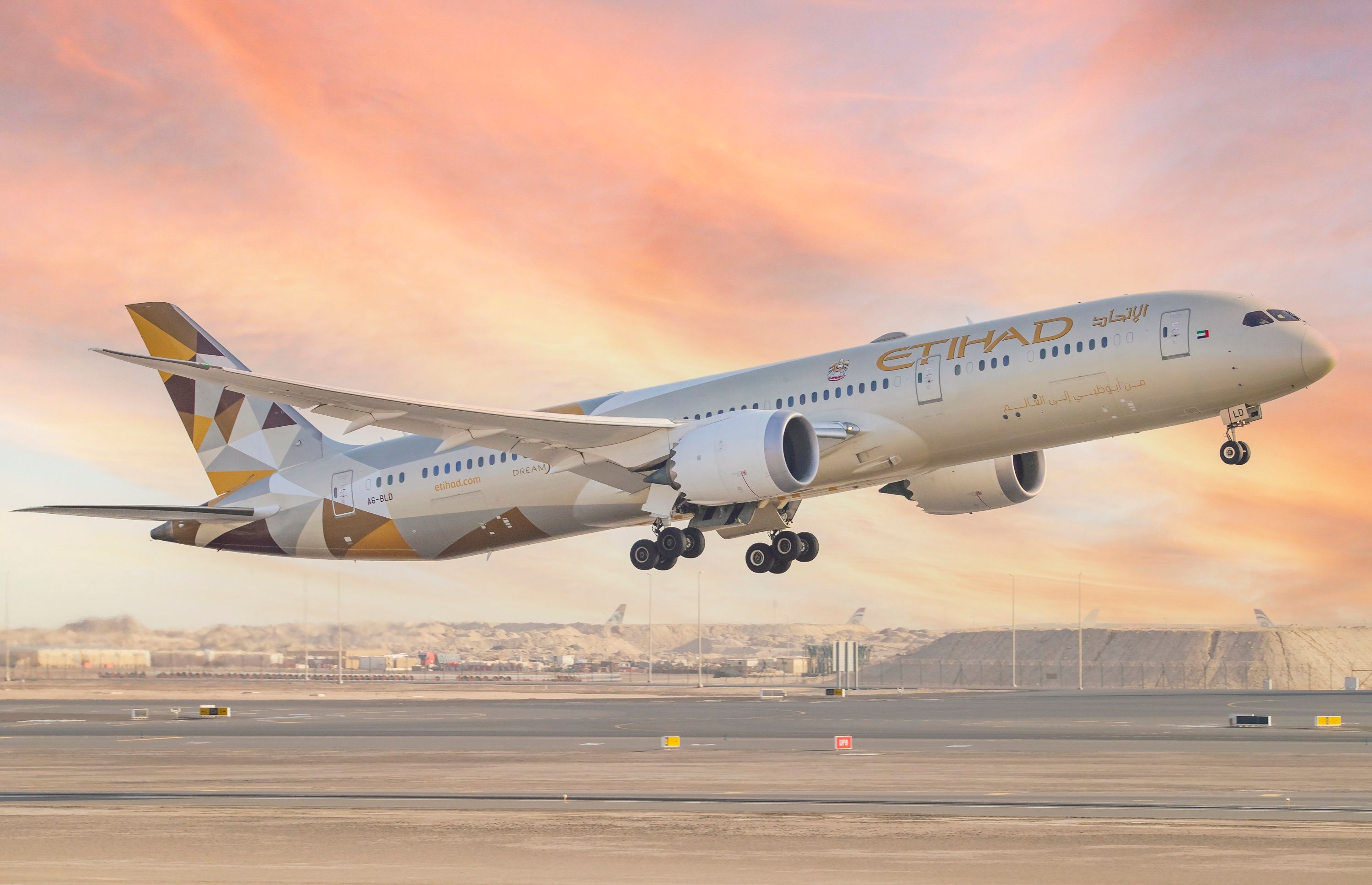 An Etihad Airways Boeing B787 Dreamliner takes off from Abu Dhabi Airport