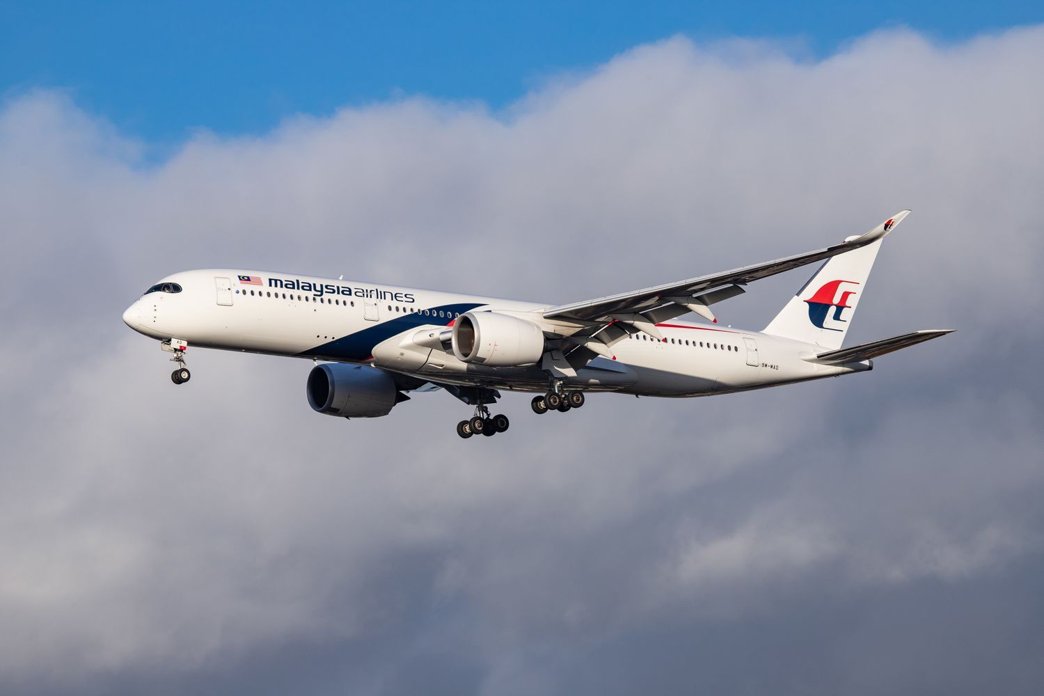全客舱：在马来西亚航空公司的空中客车 A350 伦敦航线恢复内部 – 简单飞行