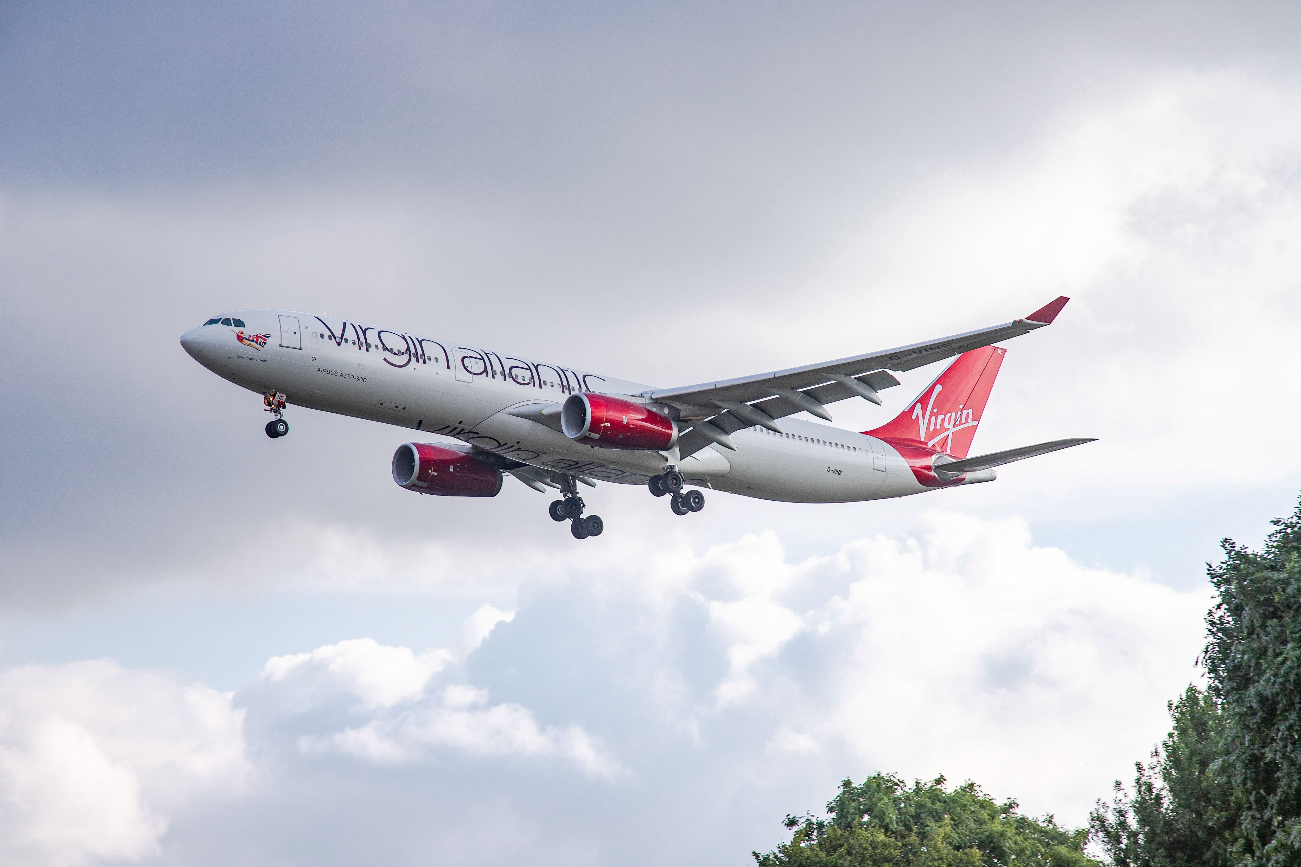 A Virgin Atlantic Airbus A330 on final at LHR