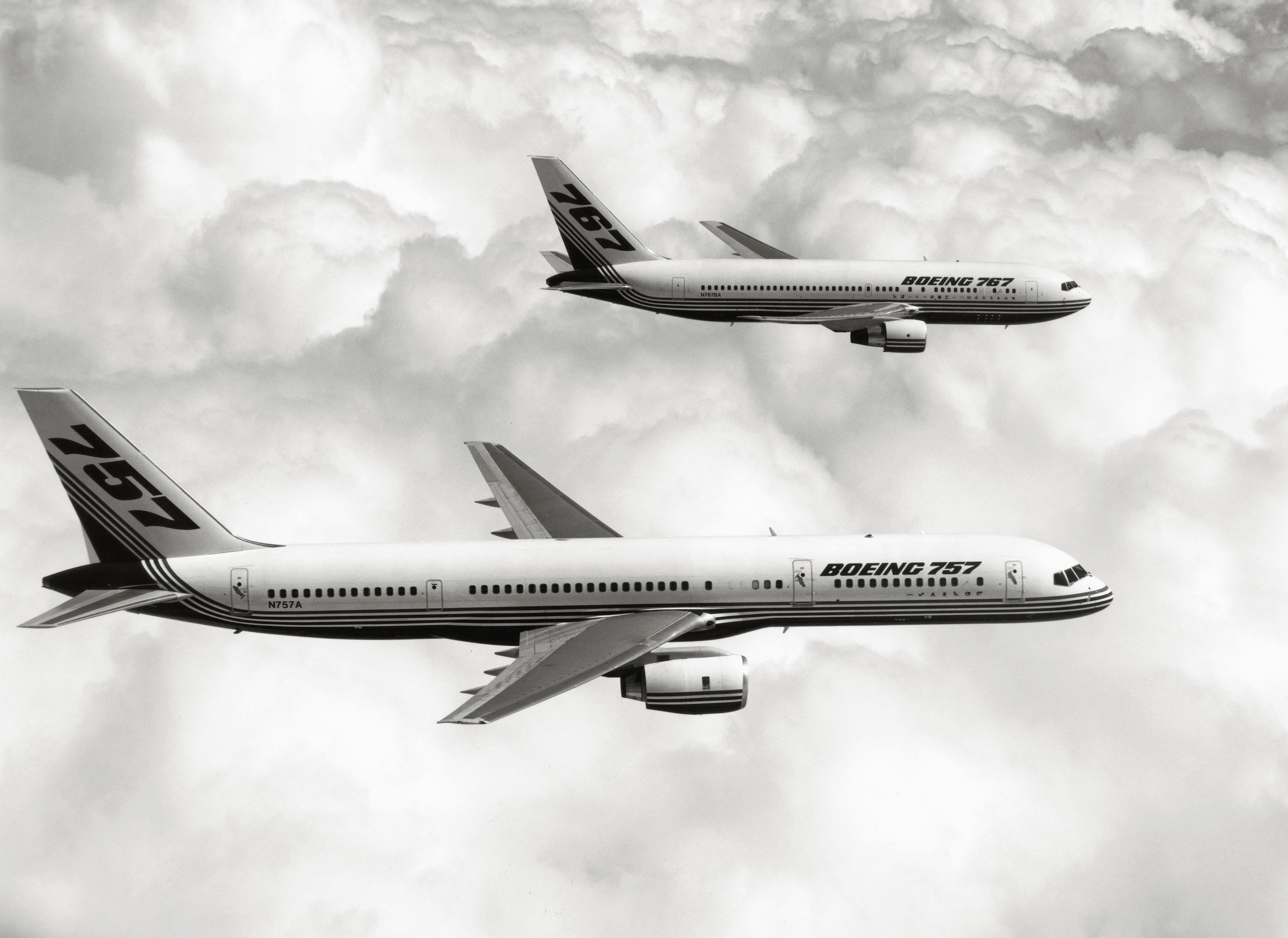 Boeing 757 and 767 in the sky