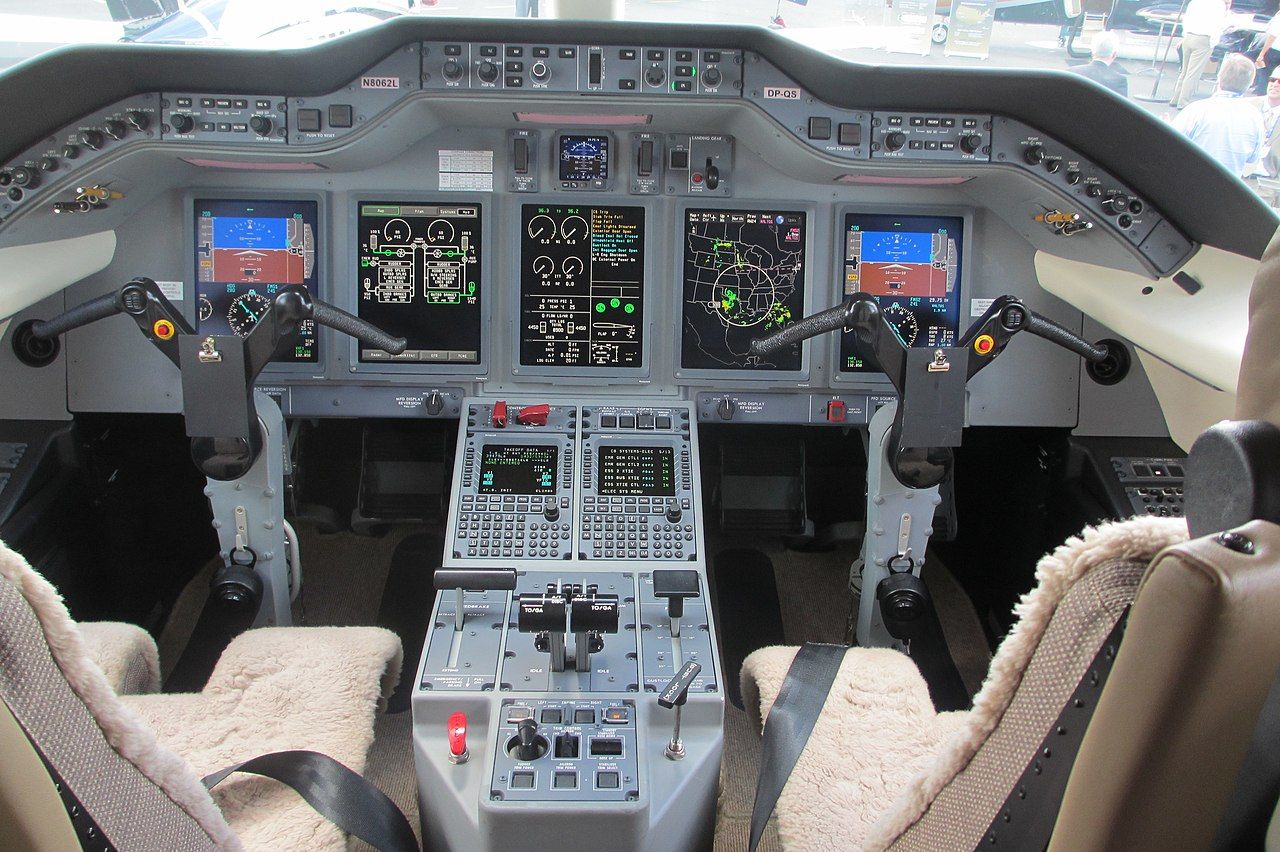 The cockpit of the Hawker 4000