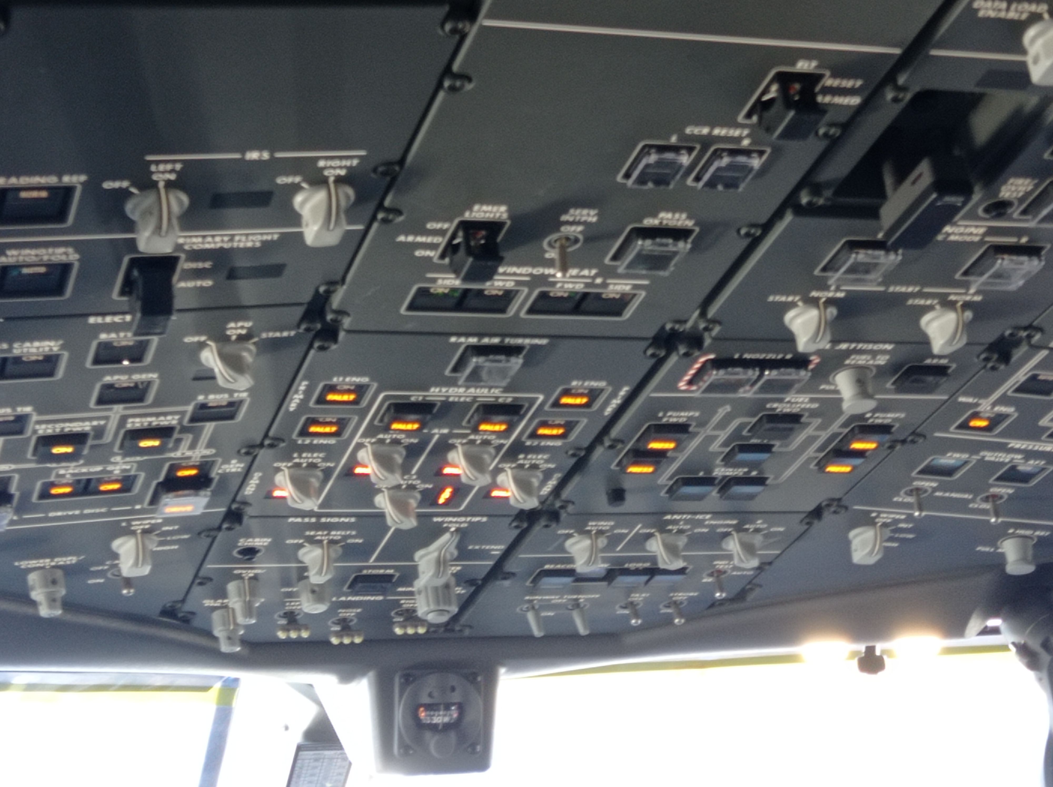 777x cockpit