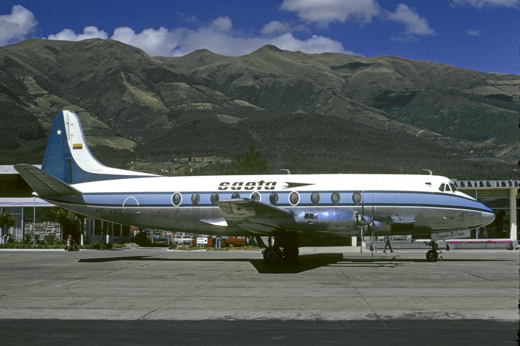 SAETA_Vickers_Viscount_785_at_Quito