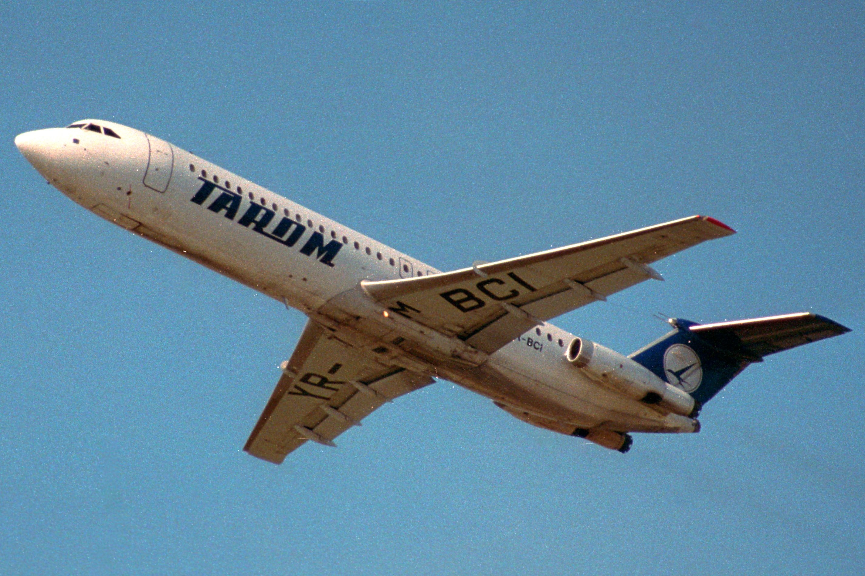 TAROM_BAC_1-11-500;_YR-BCI@ZRH;02.10.1995_(8353902456)