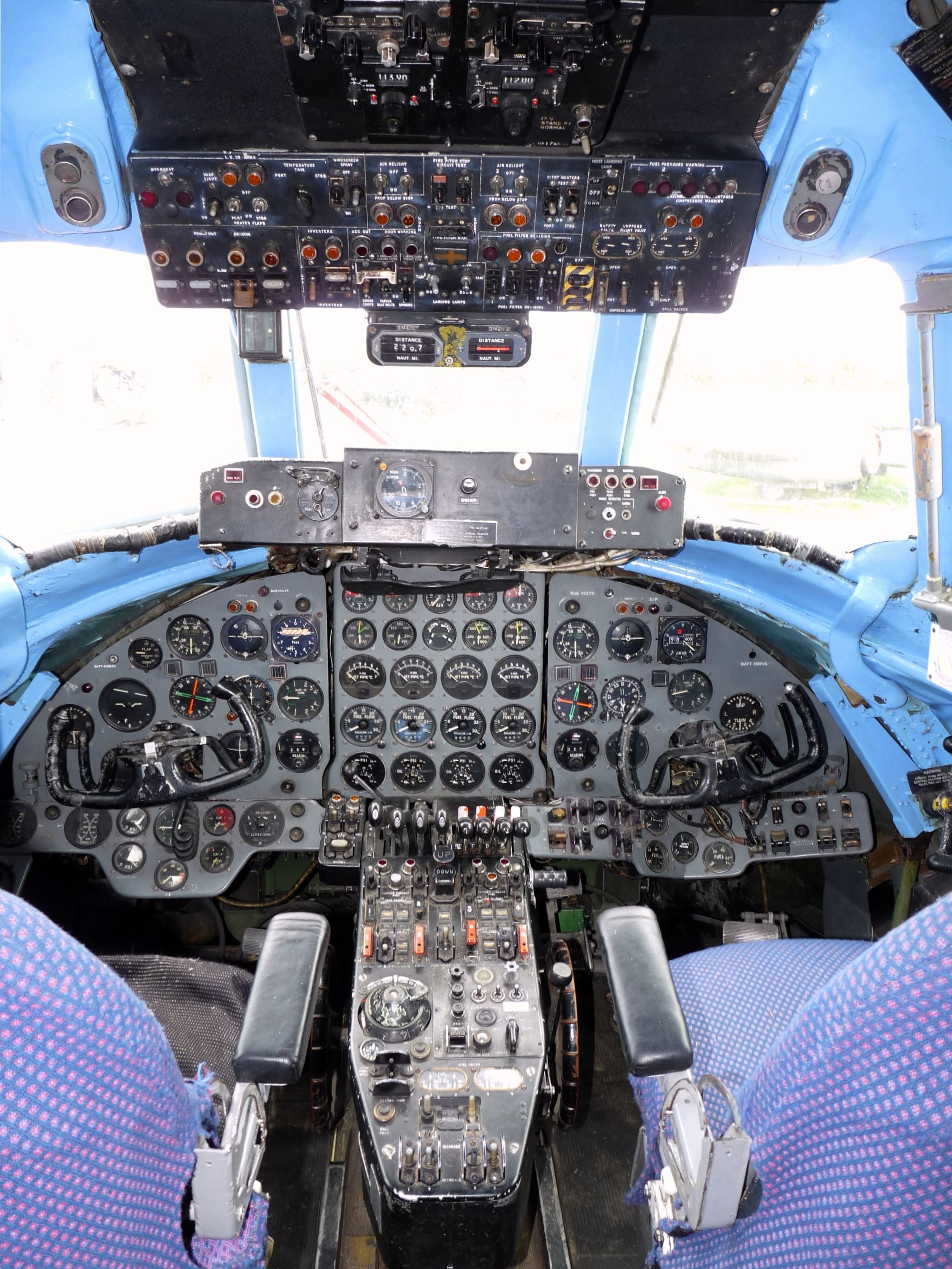 Cockpit of a Vickers Viscount