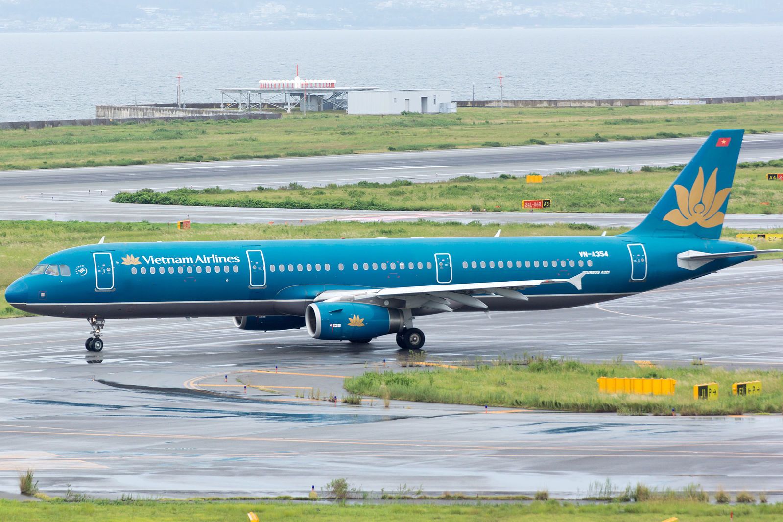 Vietnam Airlines A321-200 on taxiway at airport