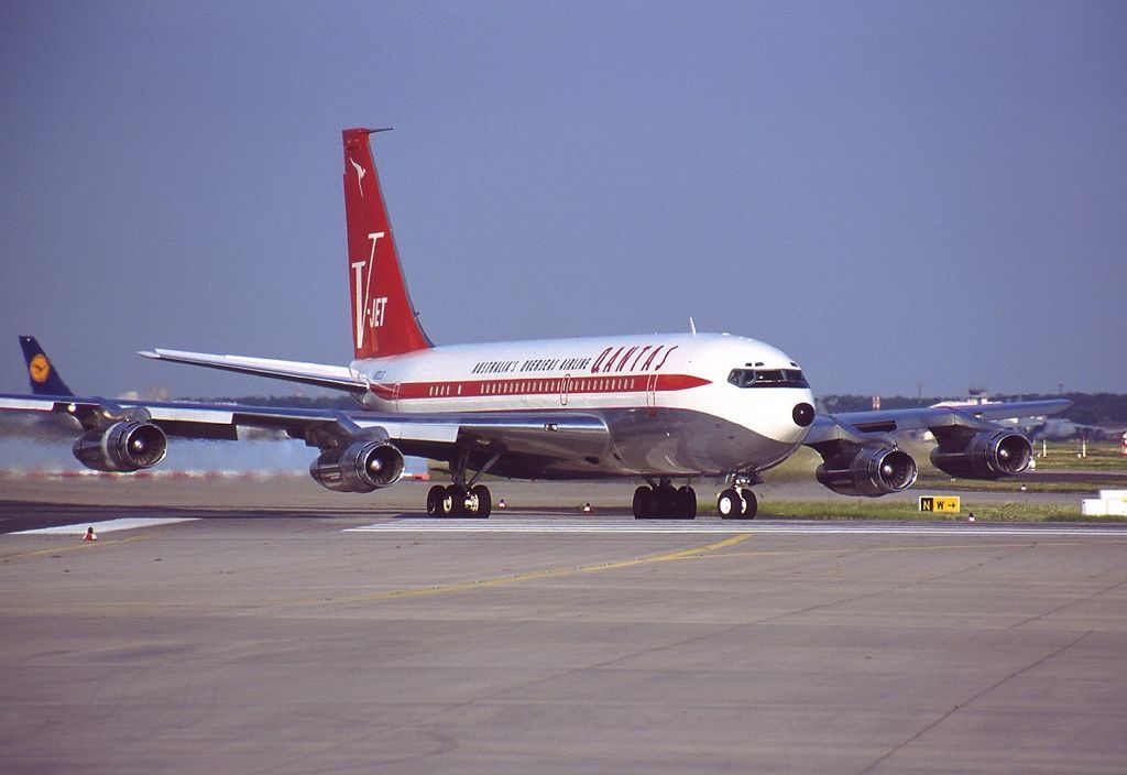 Qantas Boeing 707 John Travolta