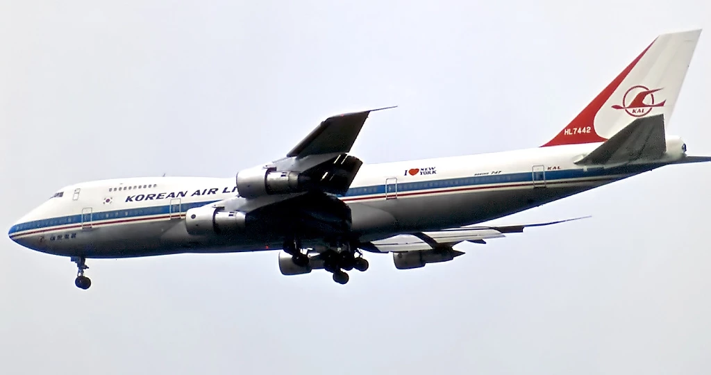 Korean Air Boeing 747