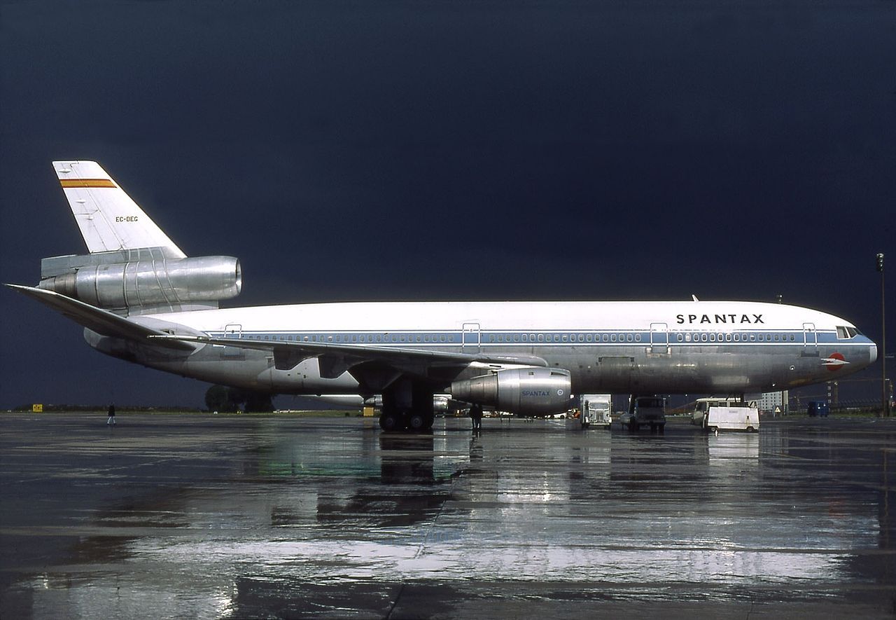 Spantax McDonnell Douglas DC-10 EC-DEG Flight 995