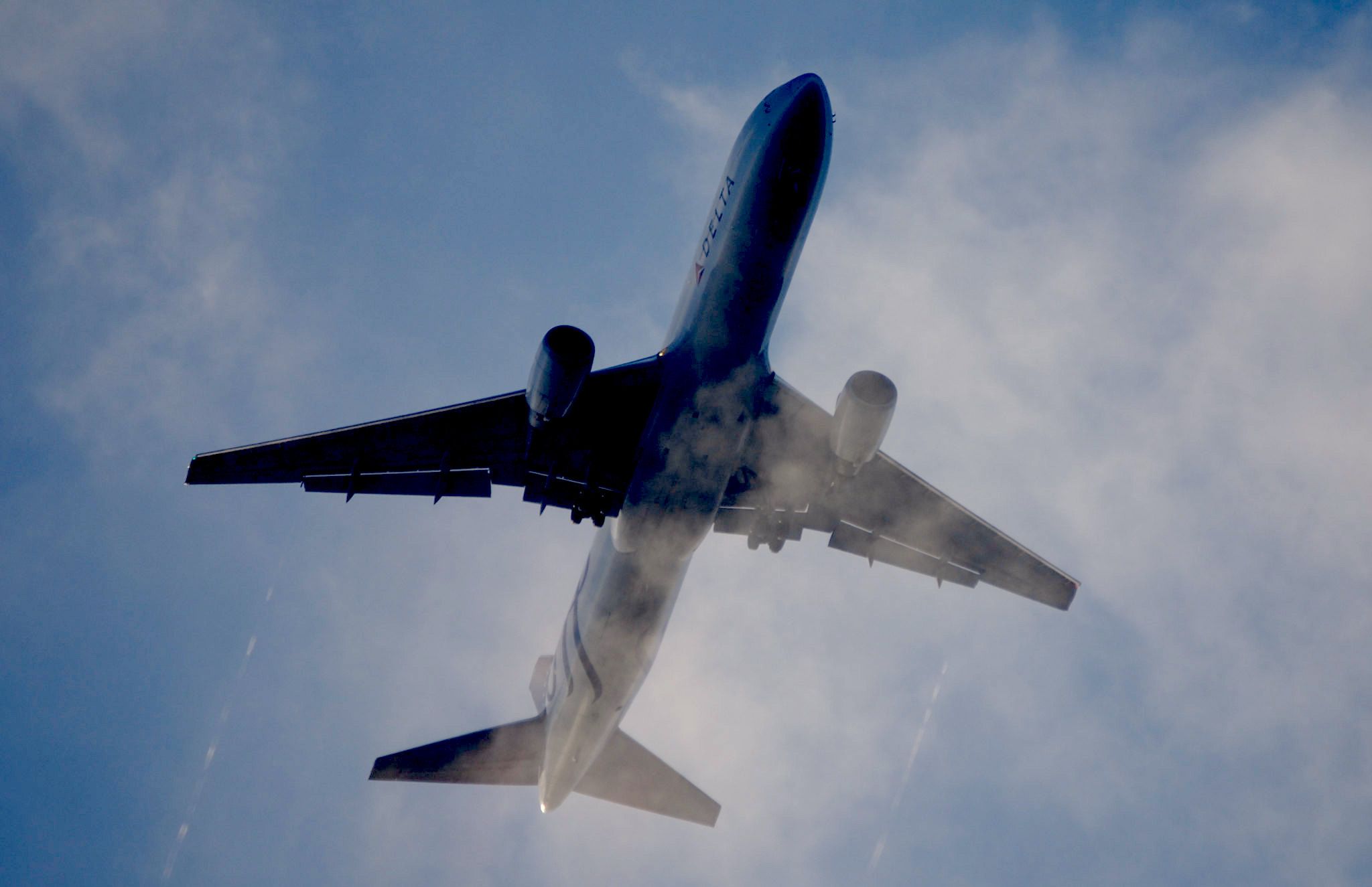 Underside of Boeing 767