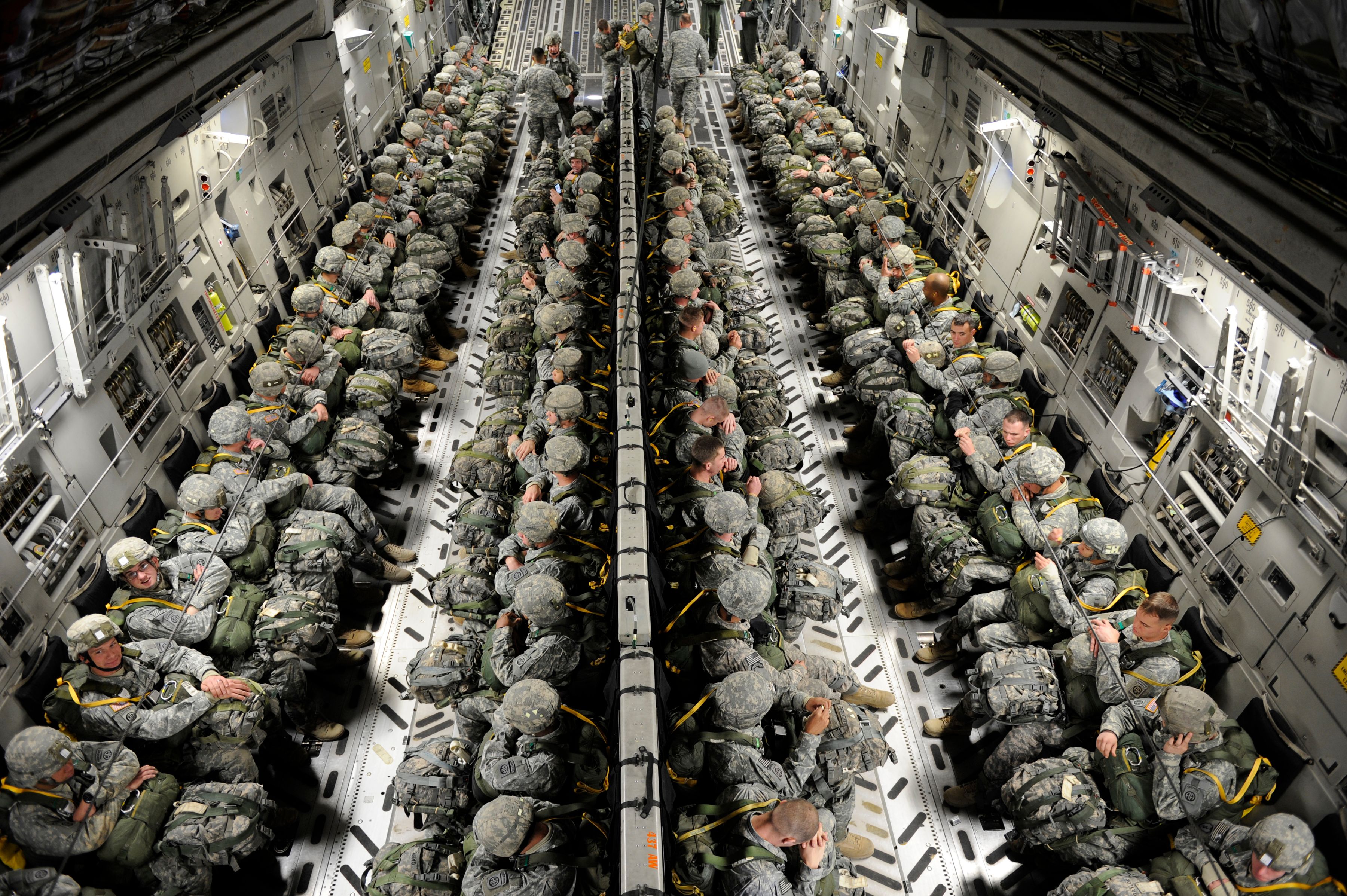 82nd Airborne paratroopers in a C-17