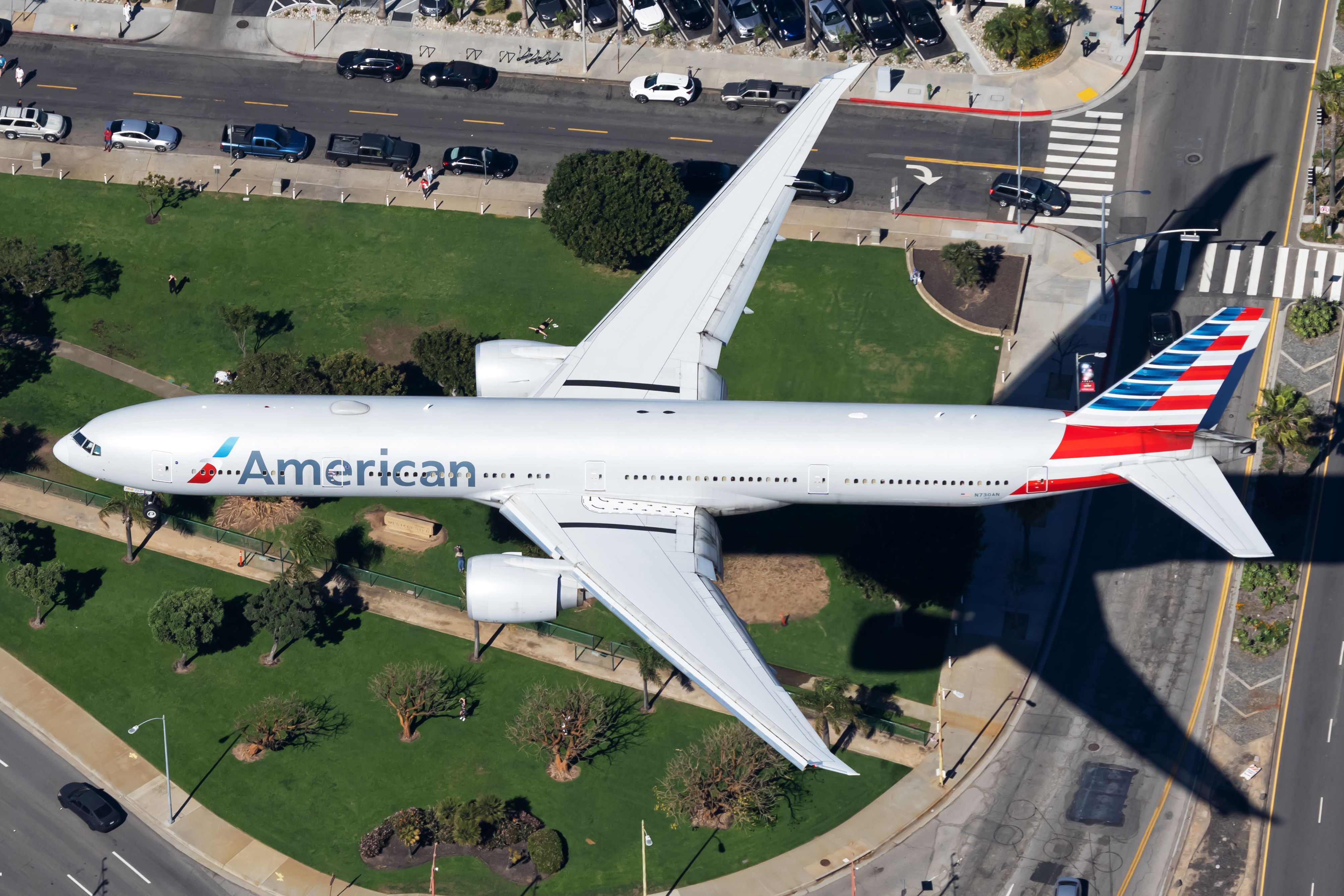 American Airlines Boeing 777-300ER landing