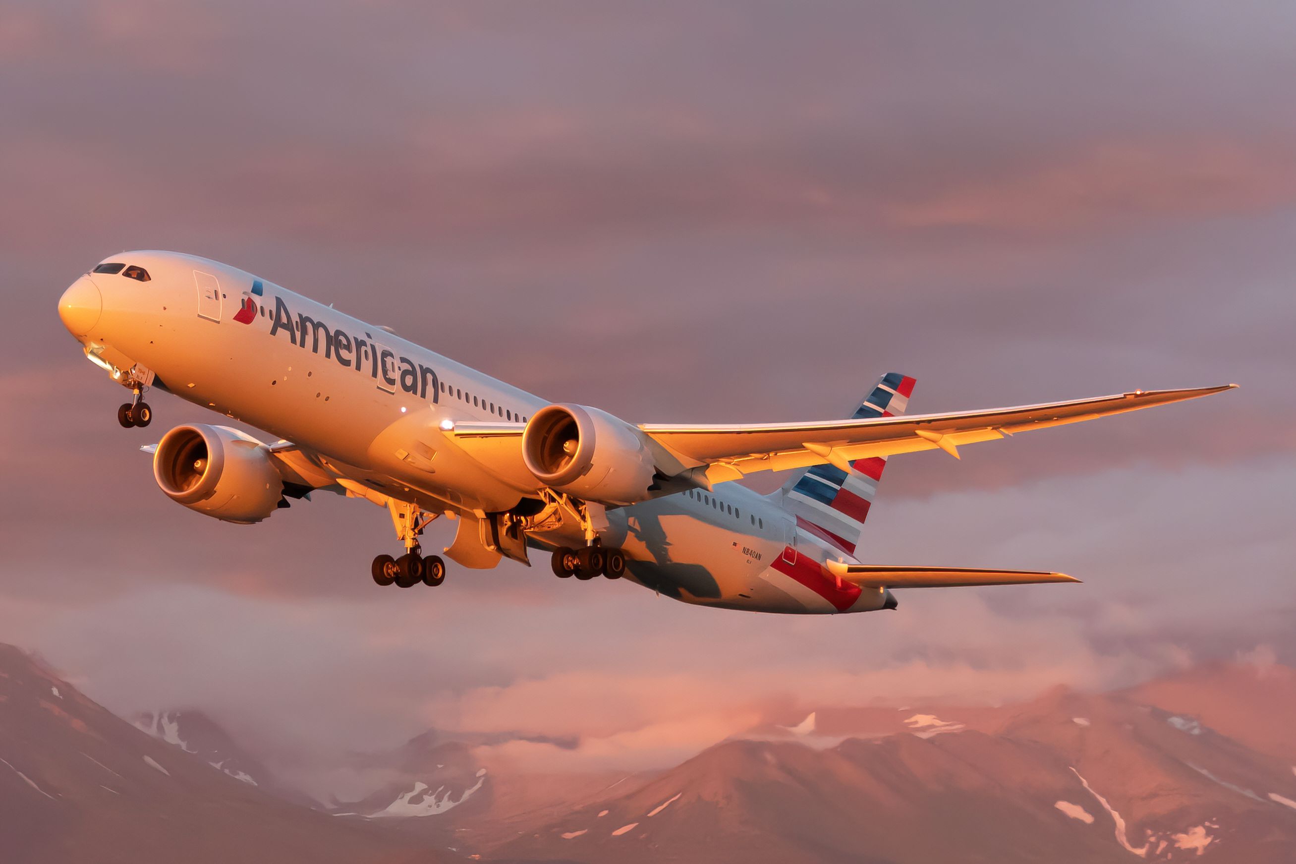 American Airlines Boeing 787-9 Dreamliner Anchorage Alaska landing Approach