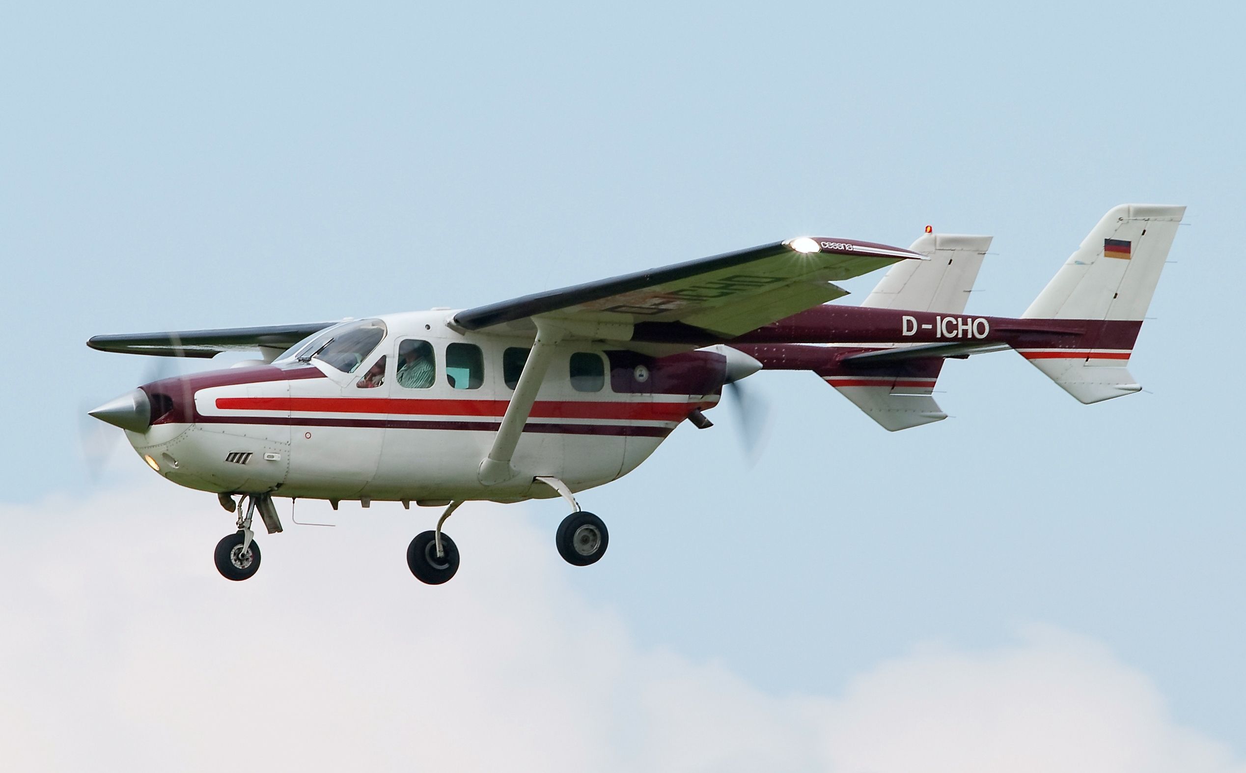 What Made The Cessna Skymaster So Unique?