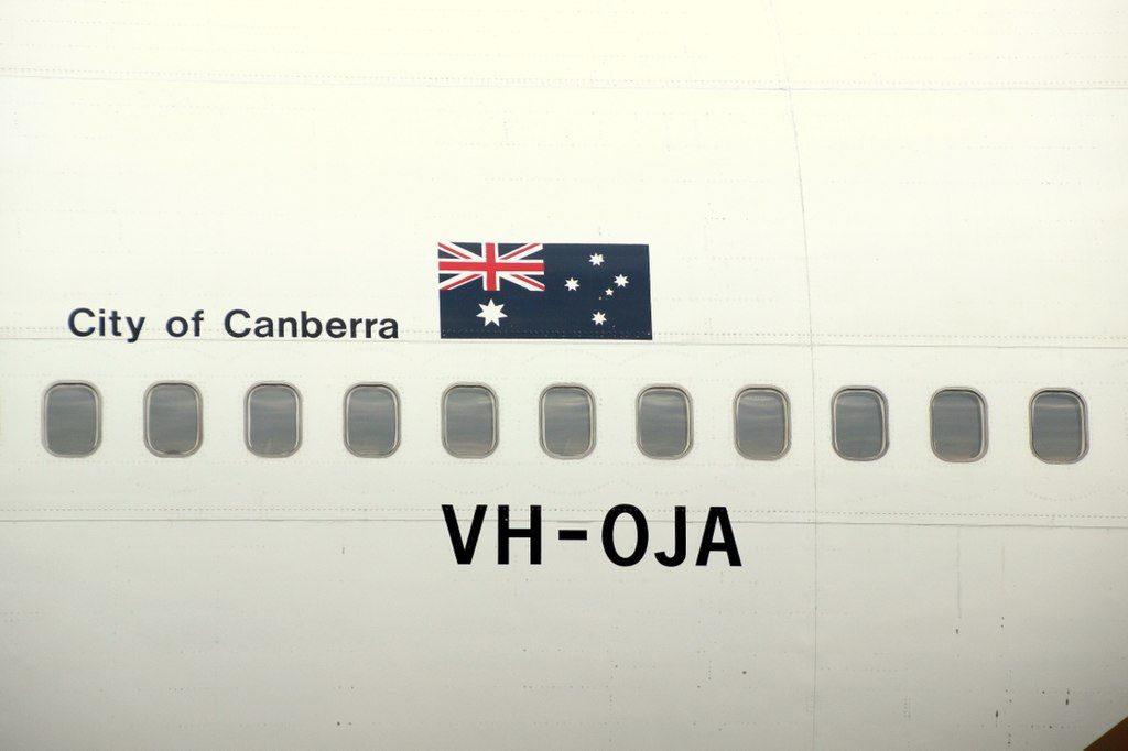 Throwback: When Qantas Flew A Boeing 747 Into A Tiny