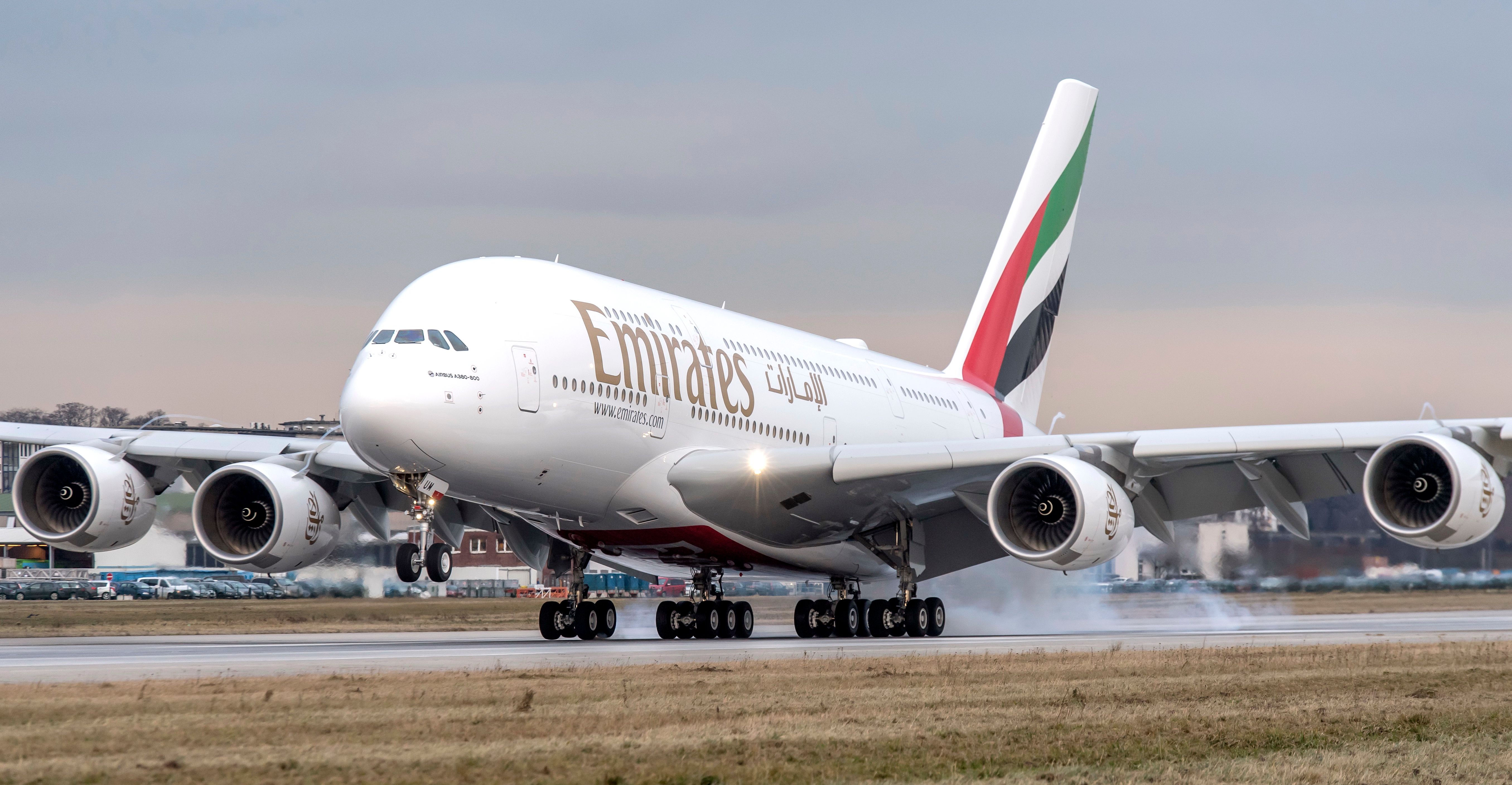 Emirates signs MoU for 36 A380s 3