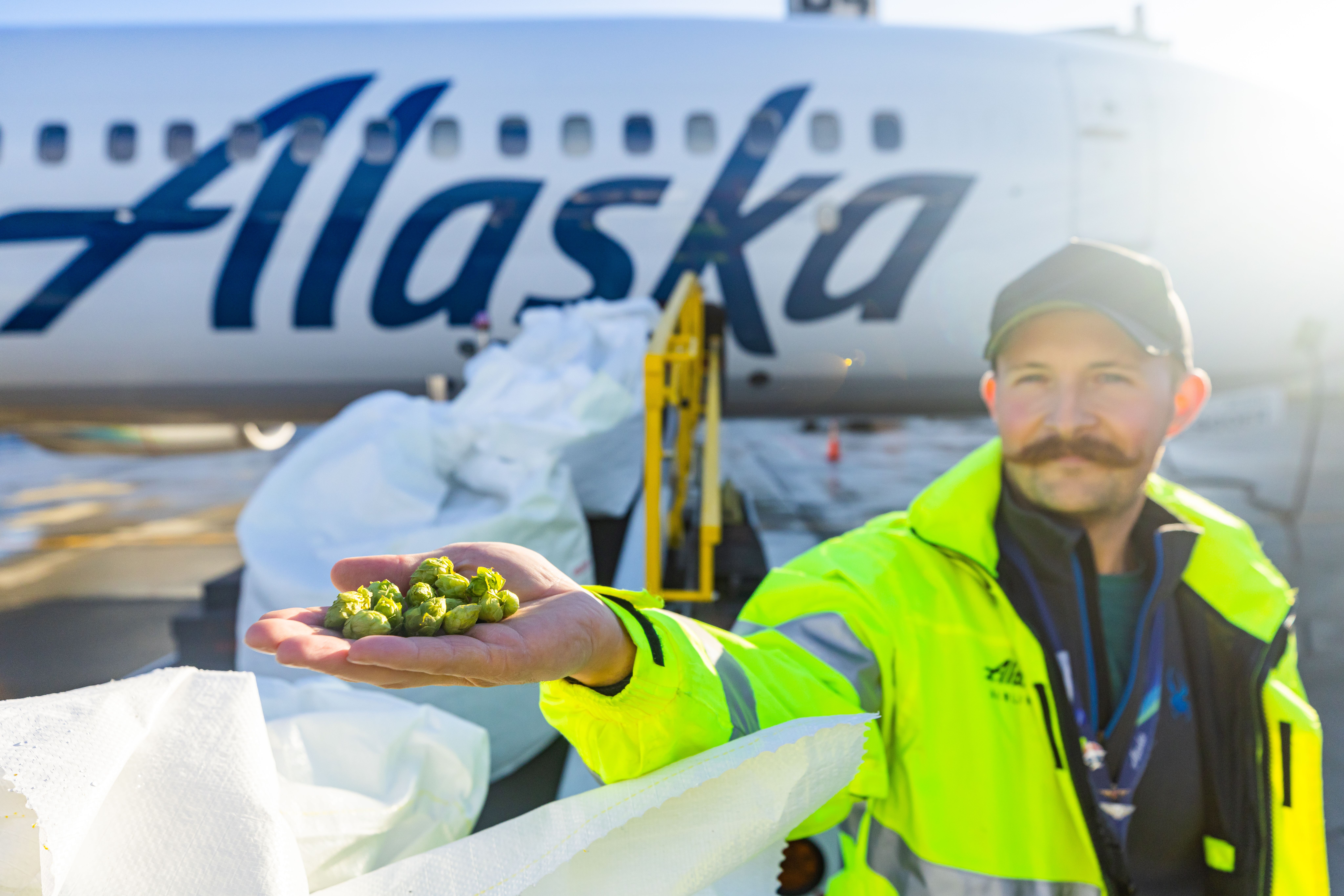 Alaska Airlines Air Cargo hops shipment