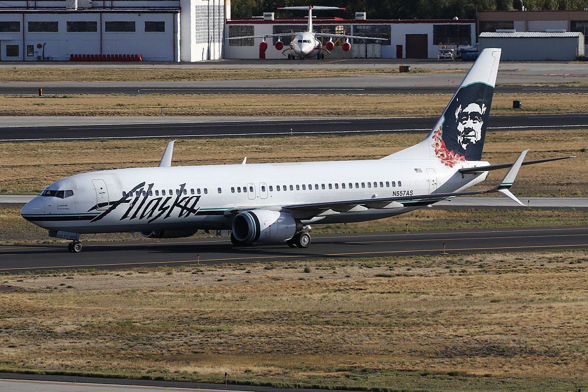N557AS at Spokane - Boeing 737-890(WL) in previous Alaska Airlines livery