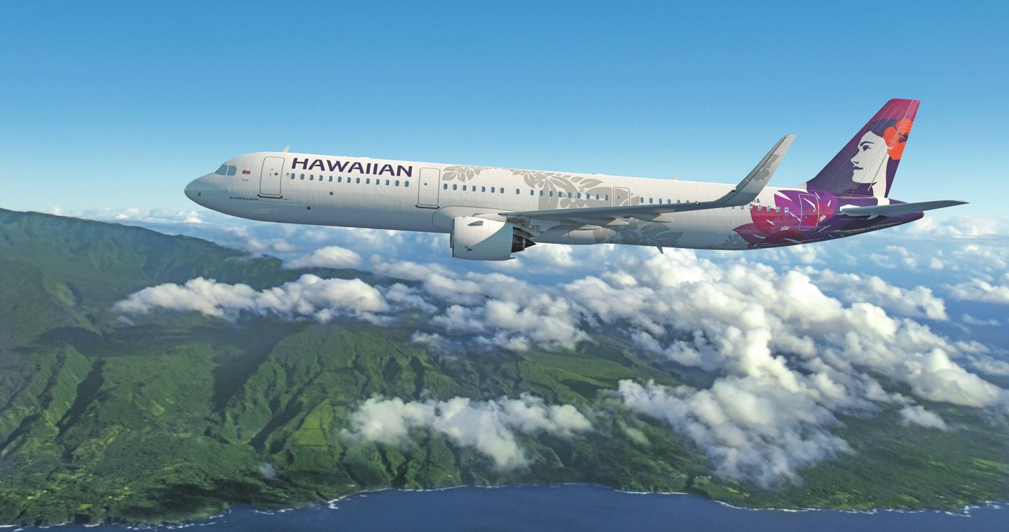hawaiian airlines airplane flying over hawaii