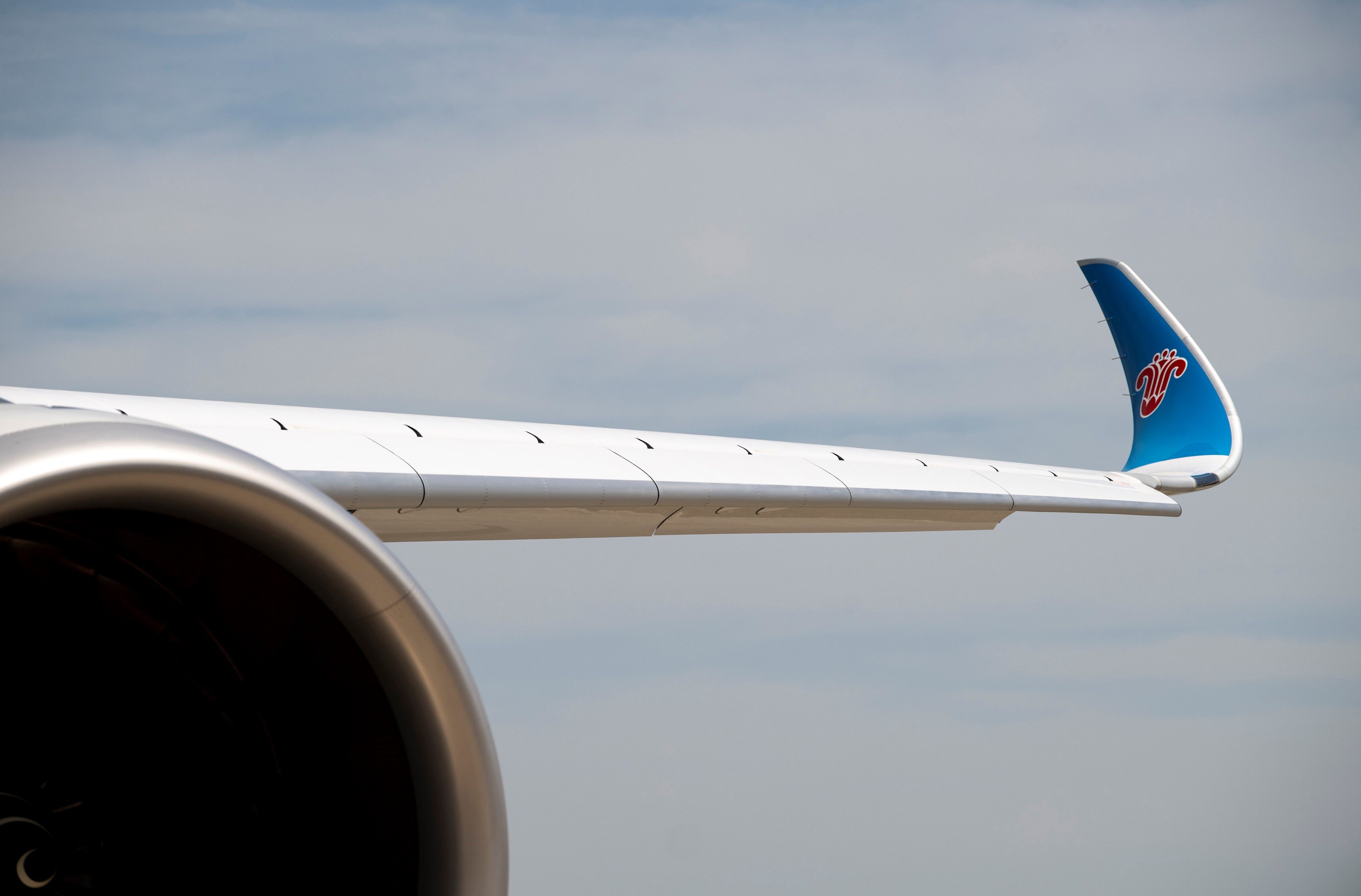 A350-900 China Southern winglet and wing close up