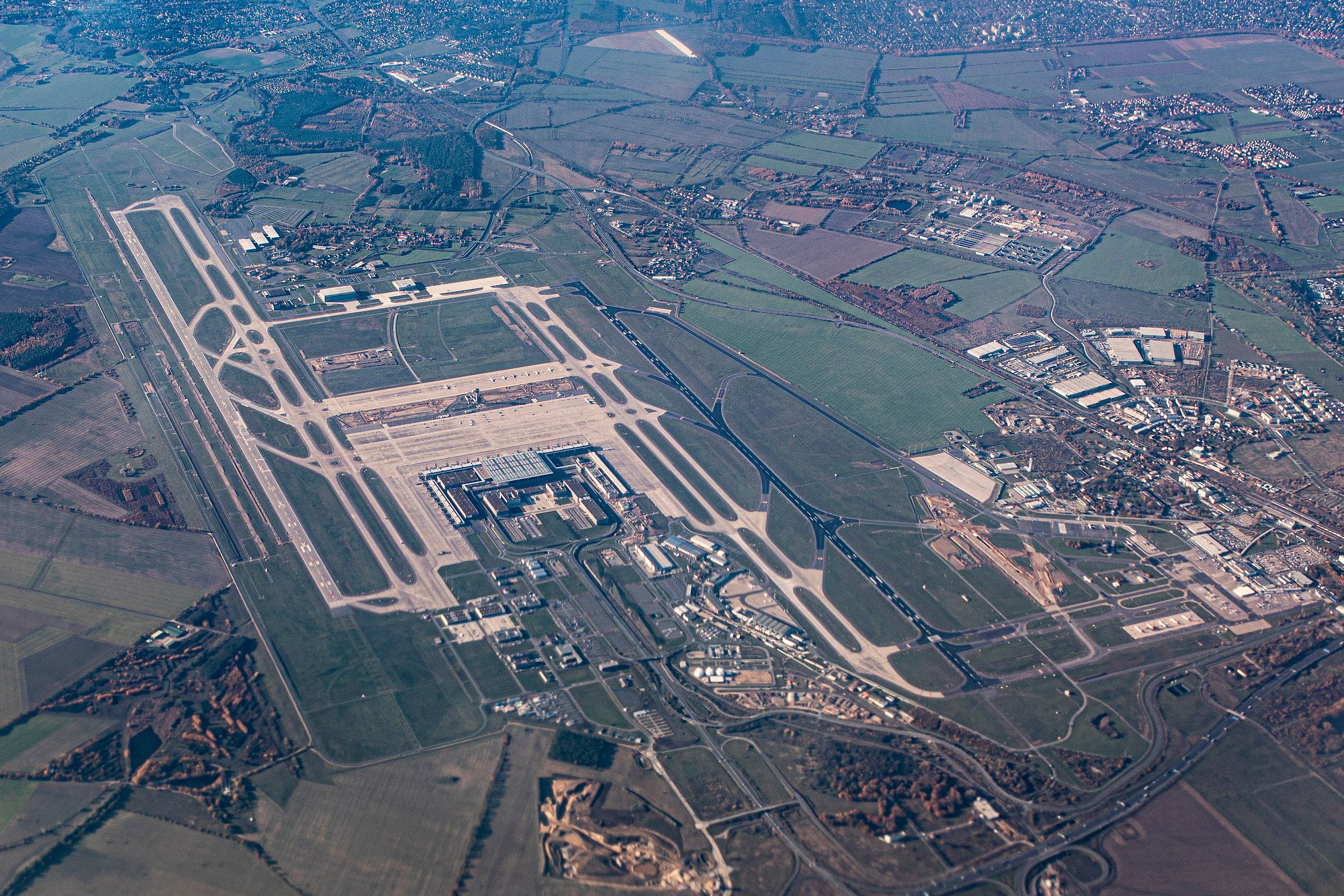 L'aéroport de Berlin d'en haut