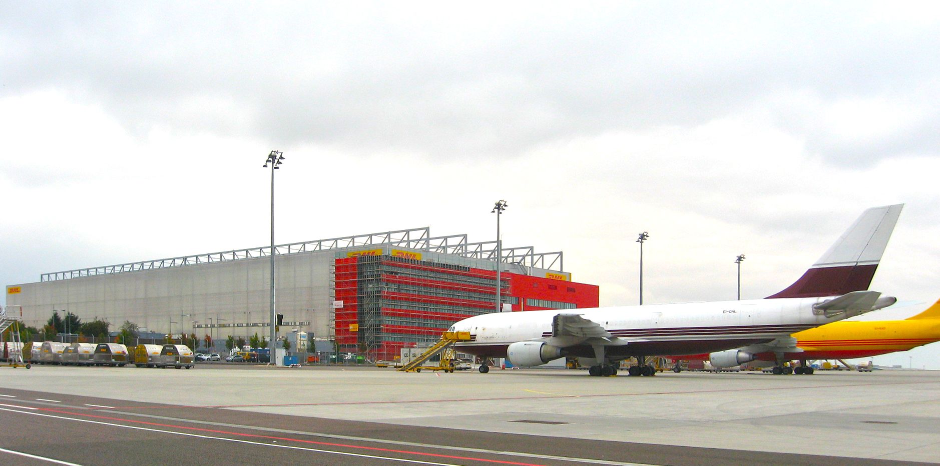 LEJ Hangar