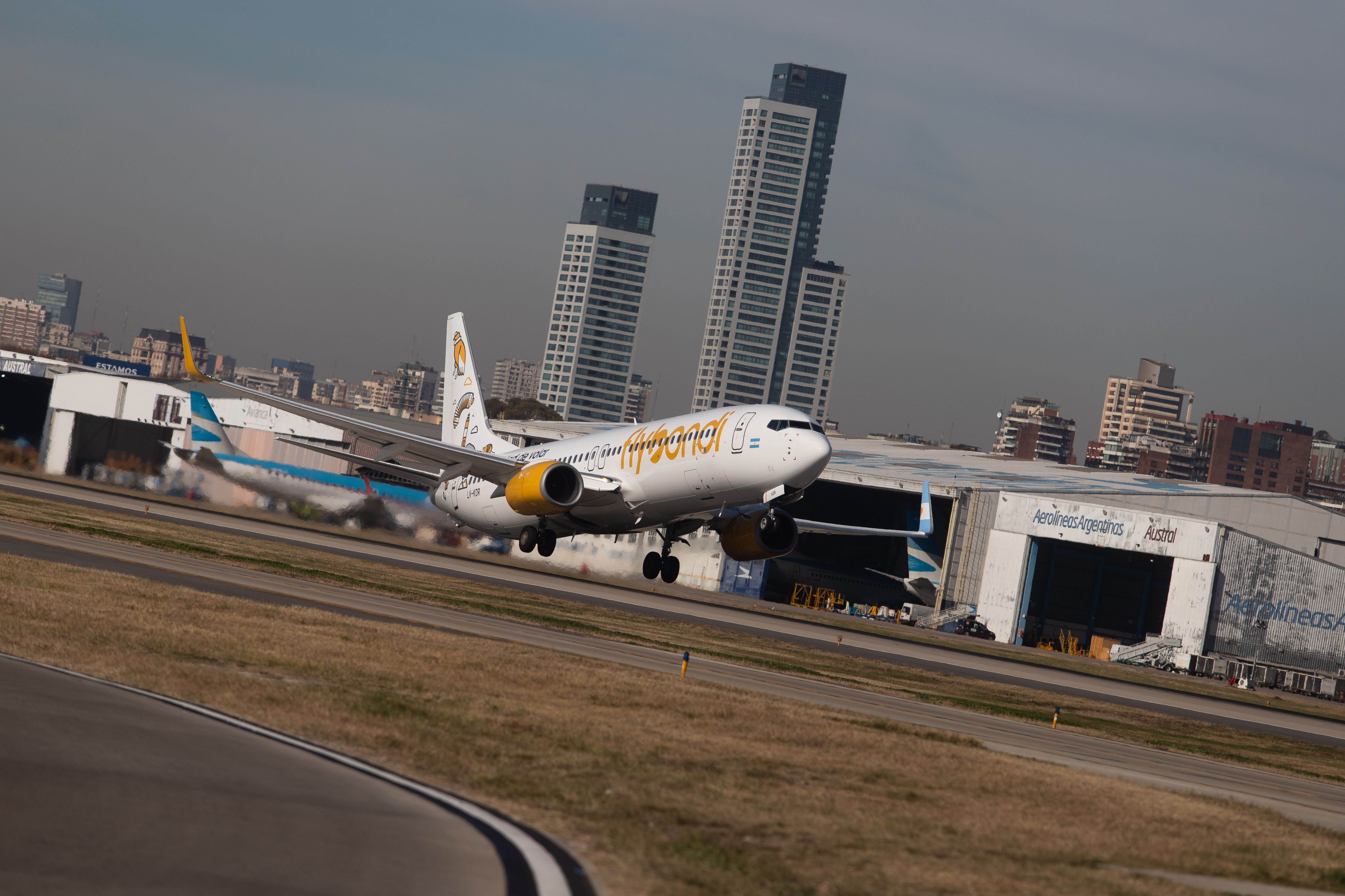 A Flybondi aircraft departing from Buenos Aires