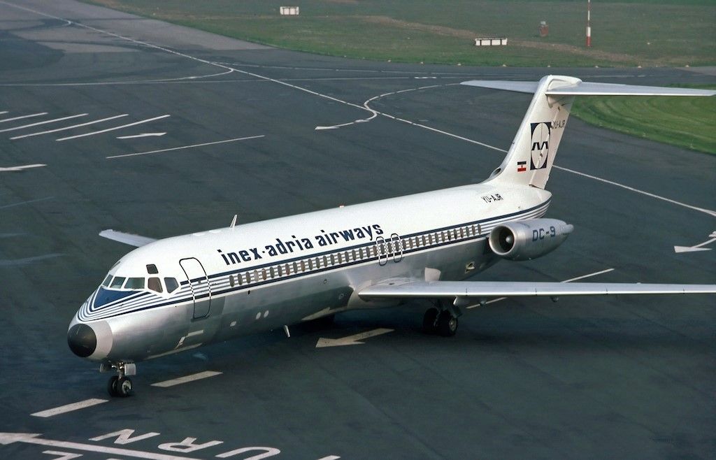 Inex-Adria_Aviopromet_McDonnell_Douglas_DC-9-32_YU-AJR