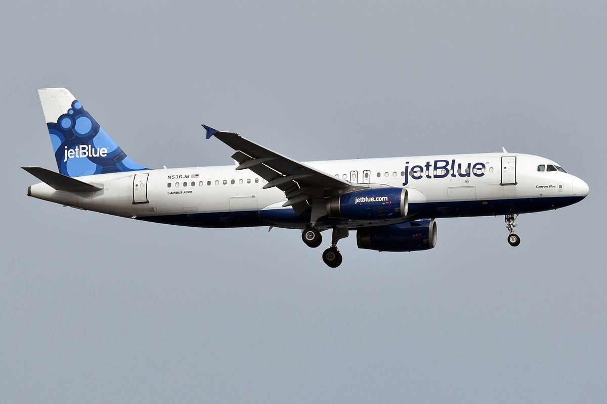 16 Years On: What Caused The JetBlue Nose Gear Incident?