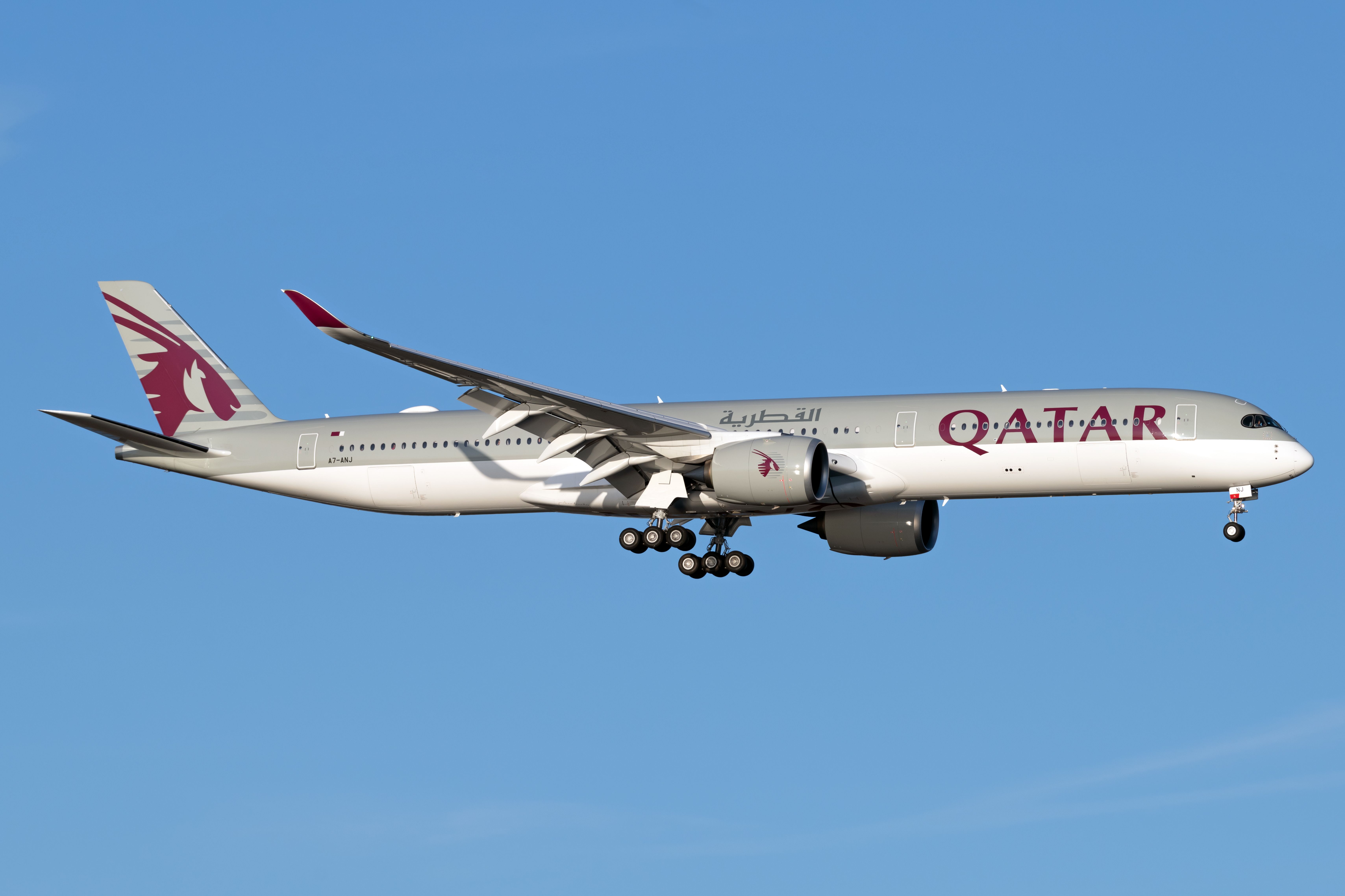 Qatar Airways Airbus A350-1041 A7-ANJ Approaching New York JFK