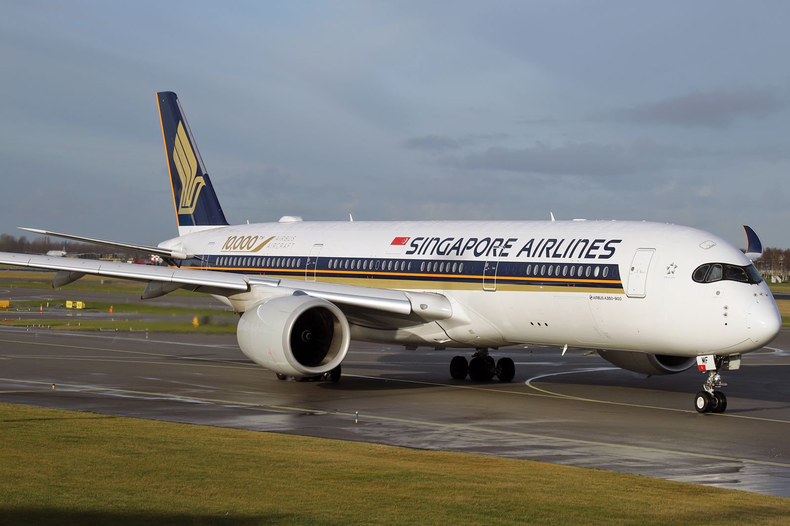 Singapore Airlines A350-900 '10,000th Airbus' Sticker