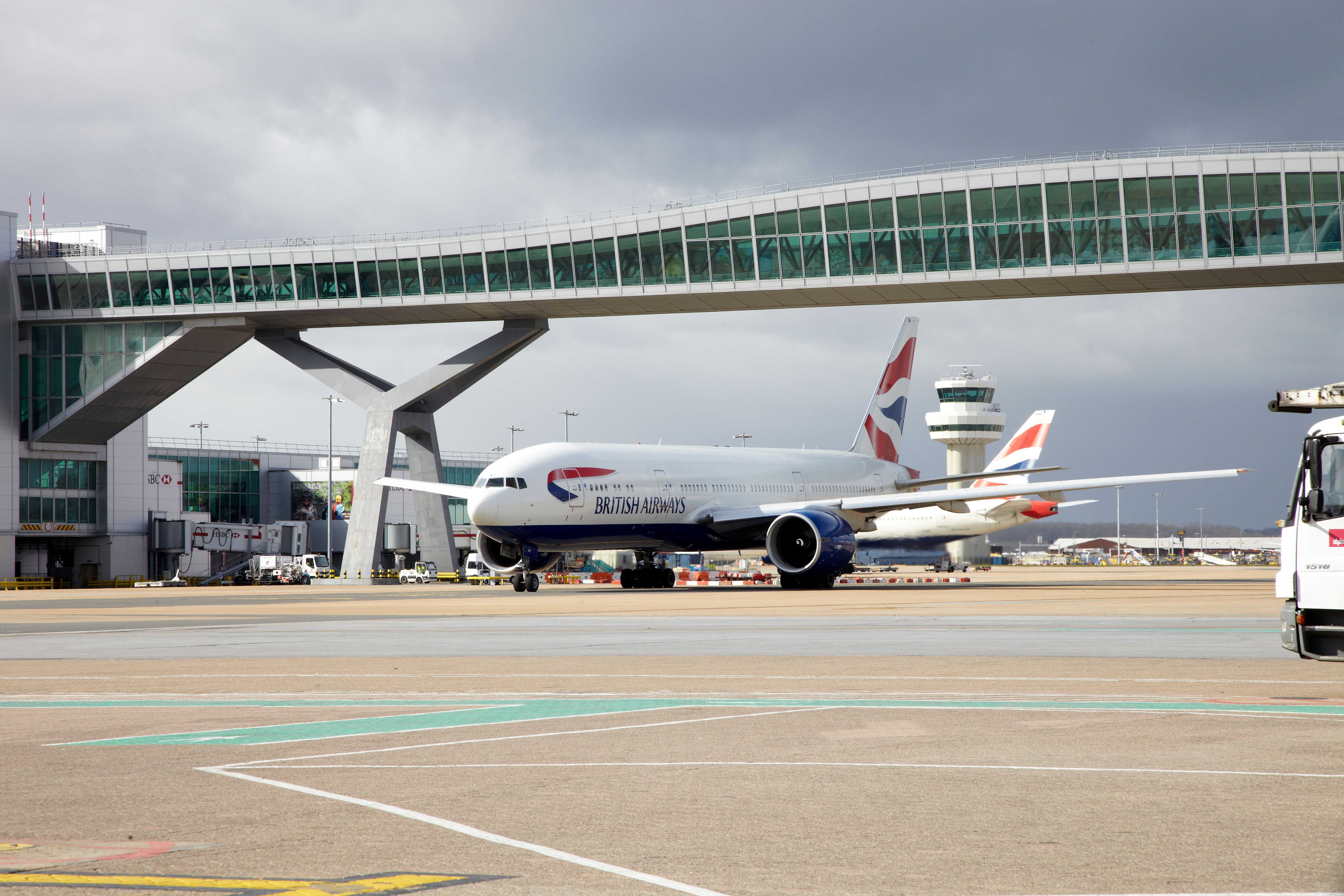 British Airways on taxiway at Gatwick