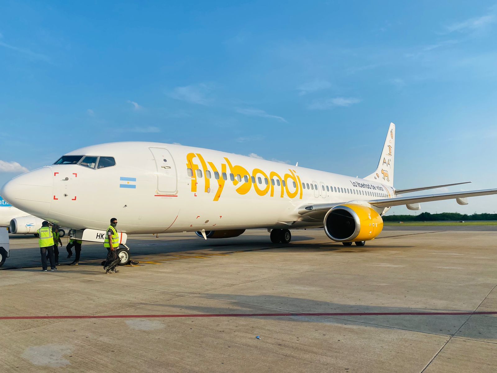 Argentina's Flybondi Receives 8th Boeing 737-800NG