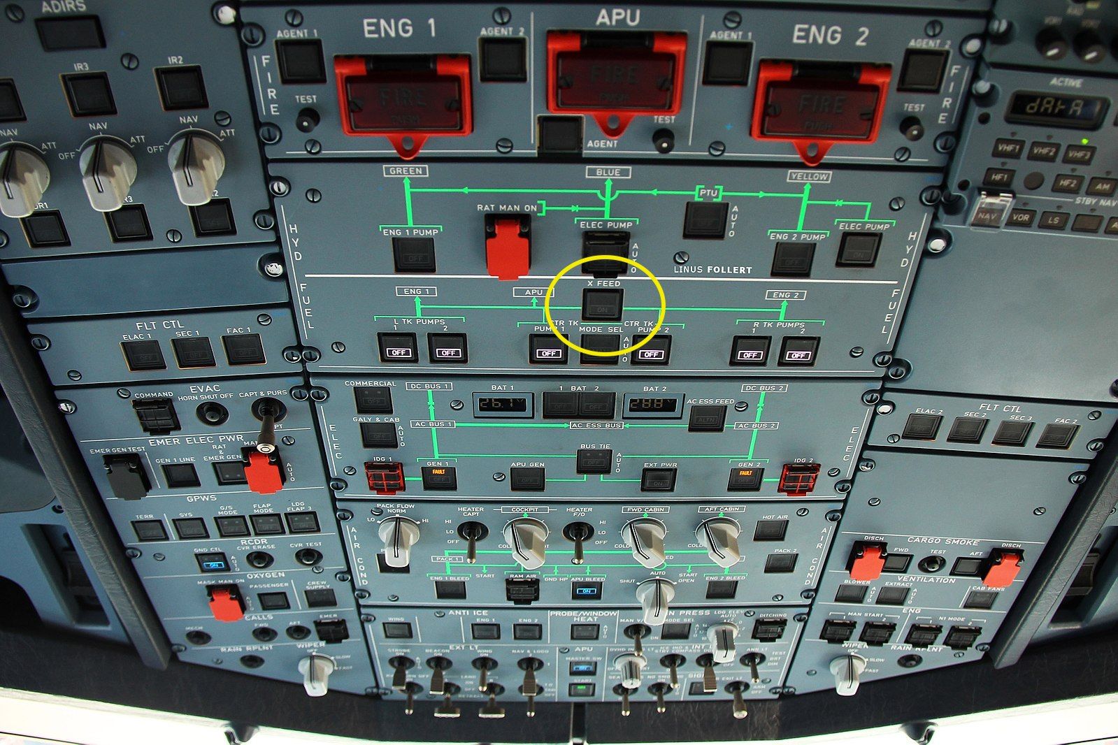 Airbus A319 overhead panel