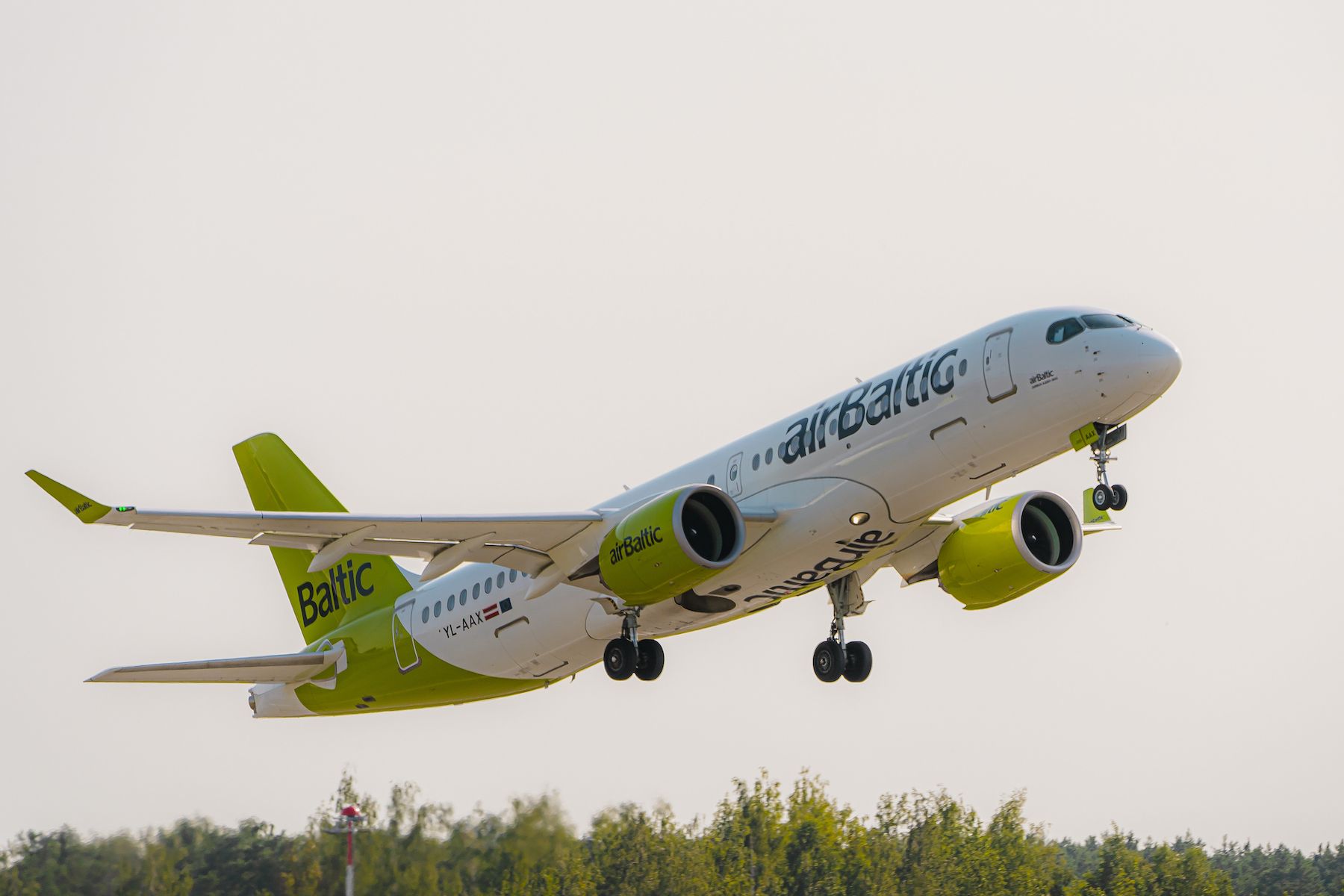 airBaltic Airbus A220-300